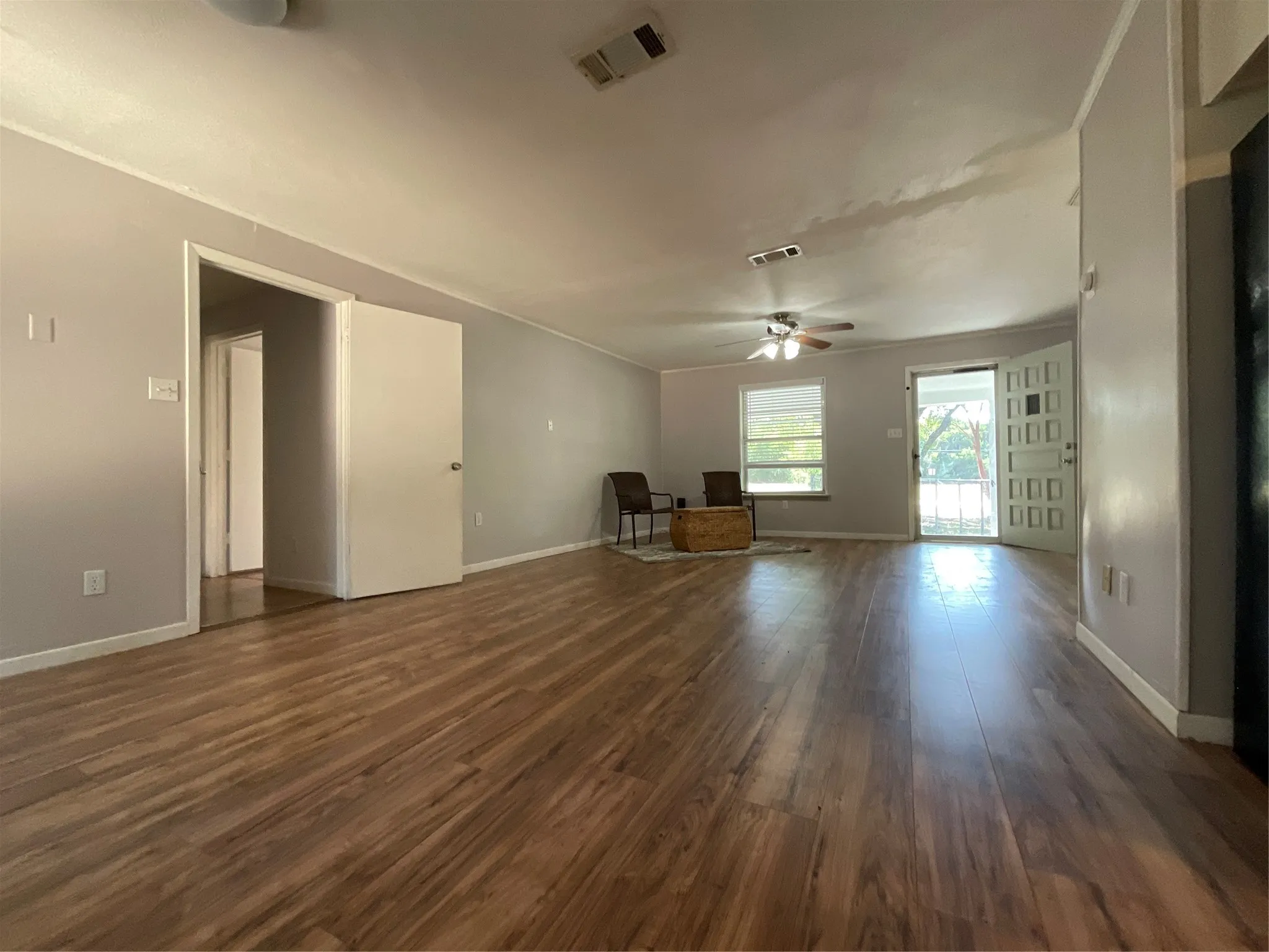 Single Family Residence For Sale in Bosque County , 253 County Road 1743, Clifton, Texas 76634, 2 Bedroom, 2 Bathroom, Garage spaces, 1,230 Sqft, built in 1970, mls#21312521, Real Estate Agent in Clifton, Homes For Sale in Bosque county, Homes For Sale in Clifton, Realtor in Clifton Texas, Real Estate Brokerage Independent Realty Texas, Luminita Cordes Realtor