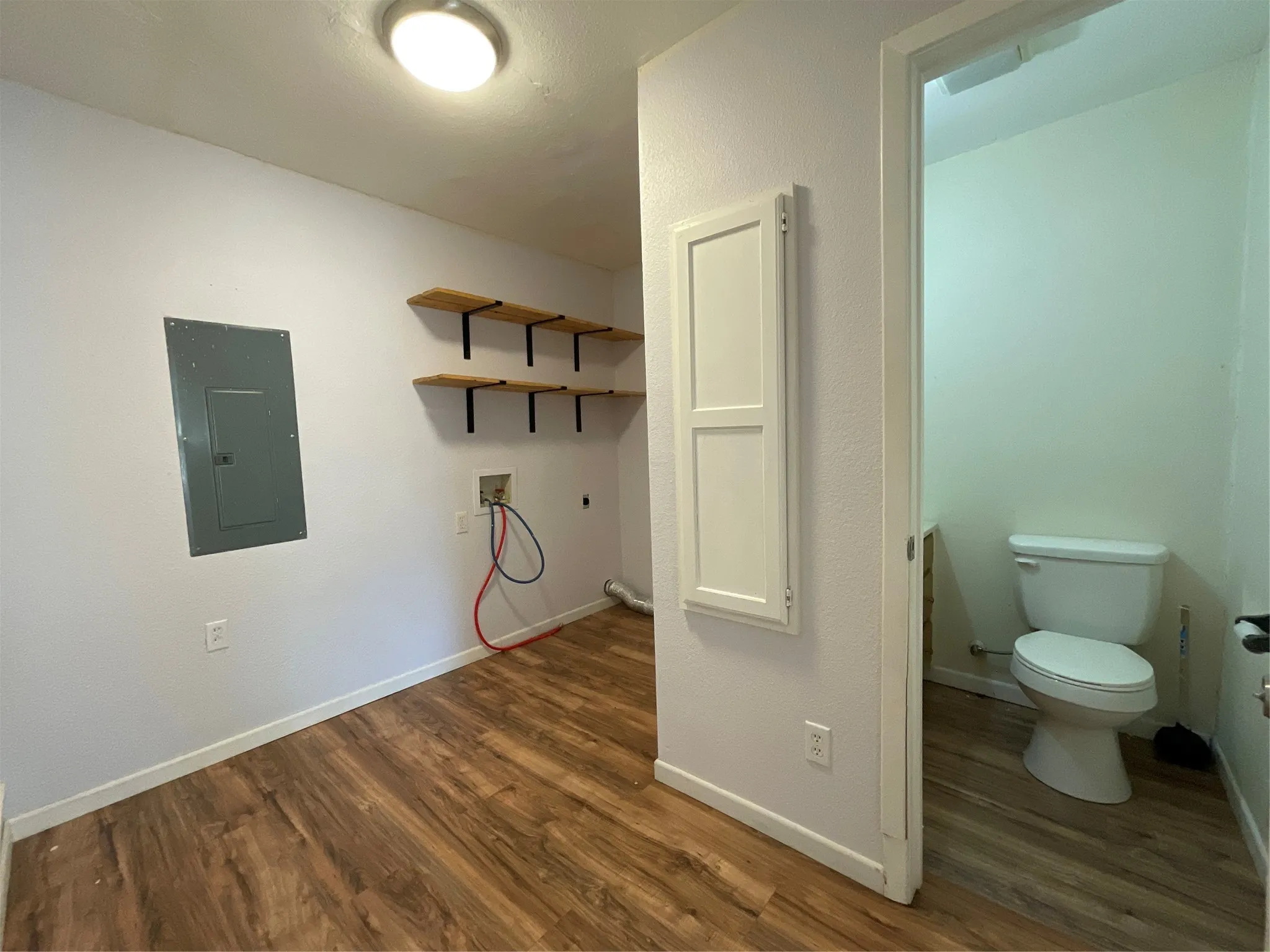 Single Family Residence For Sale in Bosque County , 253 County Road 1743, Clifton, Texas 76634, 2 Bedroom, 2 Bathroom, Garage spaces, 1,230 Sqft, built in 1970, mls#21312521, Real Estate Agent in Clifton, Homes For Sale in Bosque county, Homes For Sale in Clifton, Realtor in Clifton Texas, Real Estate Brokerage Independent Realty Texas, Luminita Cordes Realtor