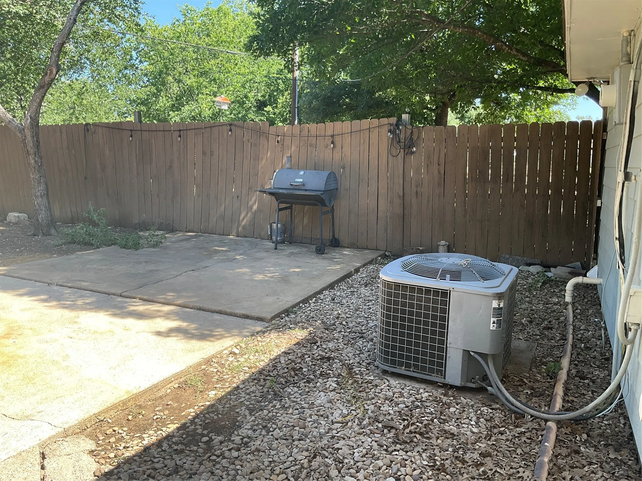Single Family Residence For Sale in Bosque County , 253 County Road 1743, Clifton, Texas 76634, 2 Bedroom, 2 Bathroom, Garage spaces, 1,230 Sqft, built in 1970, mls#21312521, Real Estate Agent in Clifton, Homes For Sale in Bosque county, Homes For Sale in Clifton, Realtor in Clifton Texas, Real Estate Brokerage Independent Realty Texas, Luminita Cordes Realtor