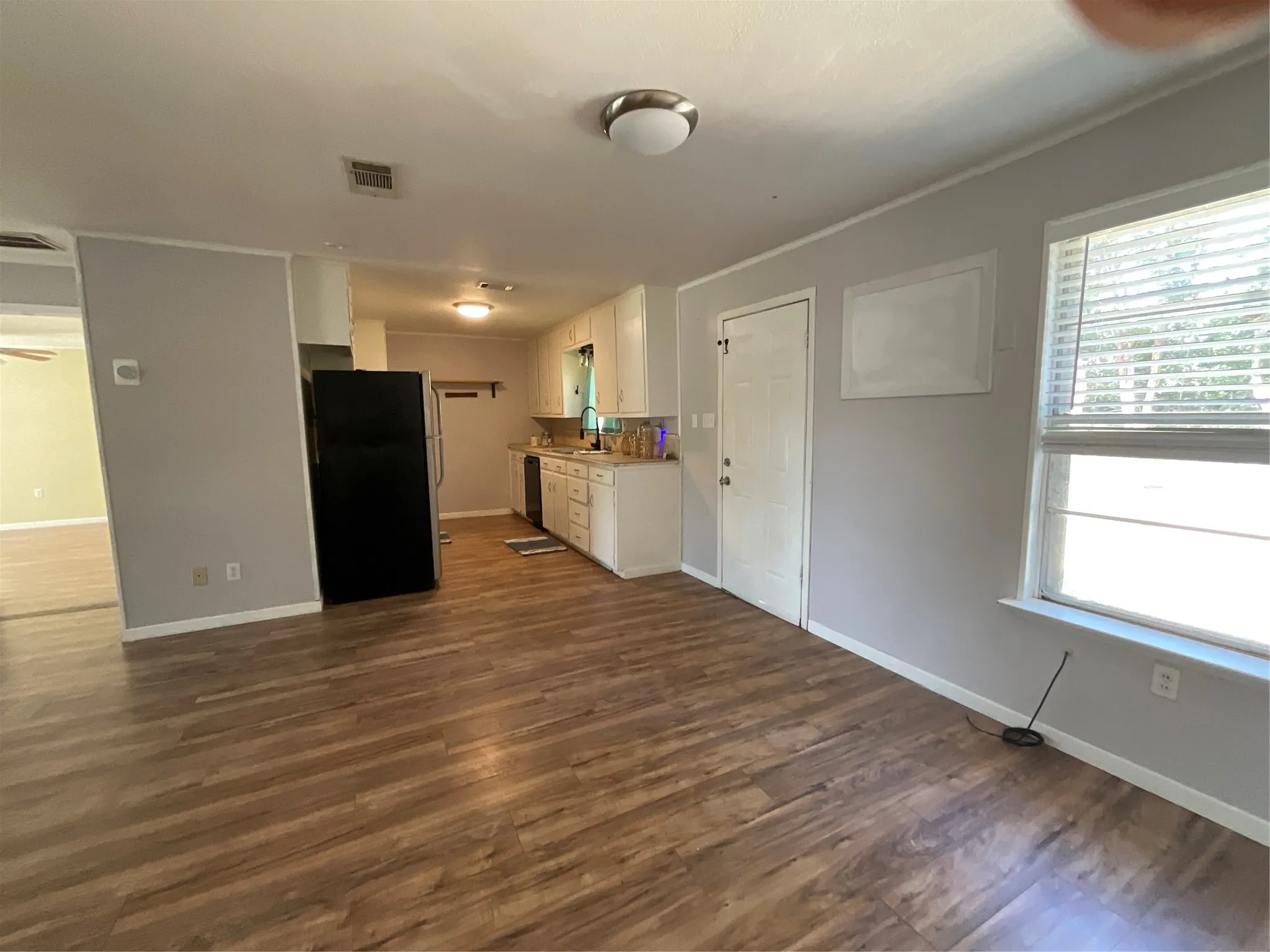 Single Family Residence For Sale in Bosque County , 253 County Road 1743, Clifton, Texas 76634, 2 Bedroom, 2 Bathroom, Garage spaces, 1,230 Sqft, built in 1970, mls#21312521, Real Estate Agent in Clifton, Homes For Sale in Bosque county, Homes For Sale in Clifton, Realtor in Clifton Texas, Real Estate Brokerage Independent Realty Texas, Luminita Cordes Realtor