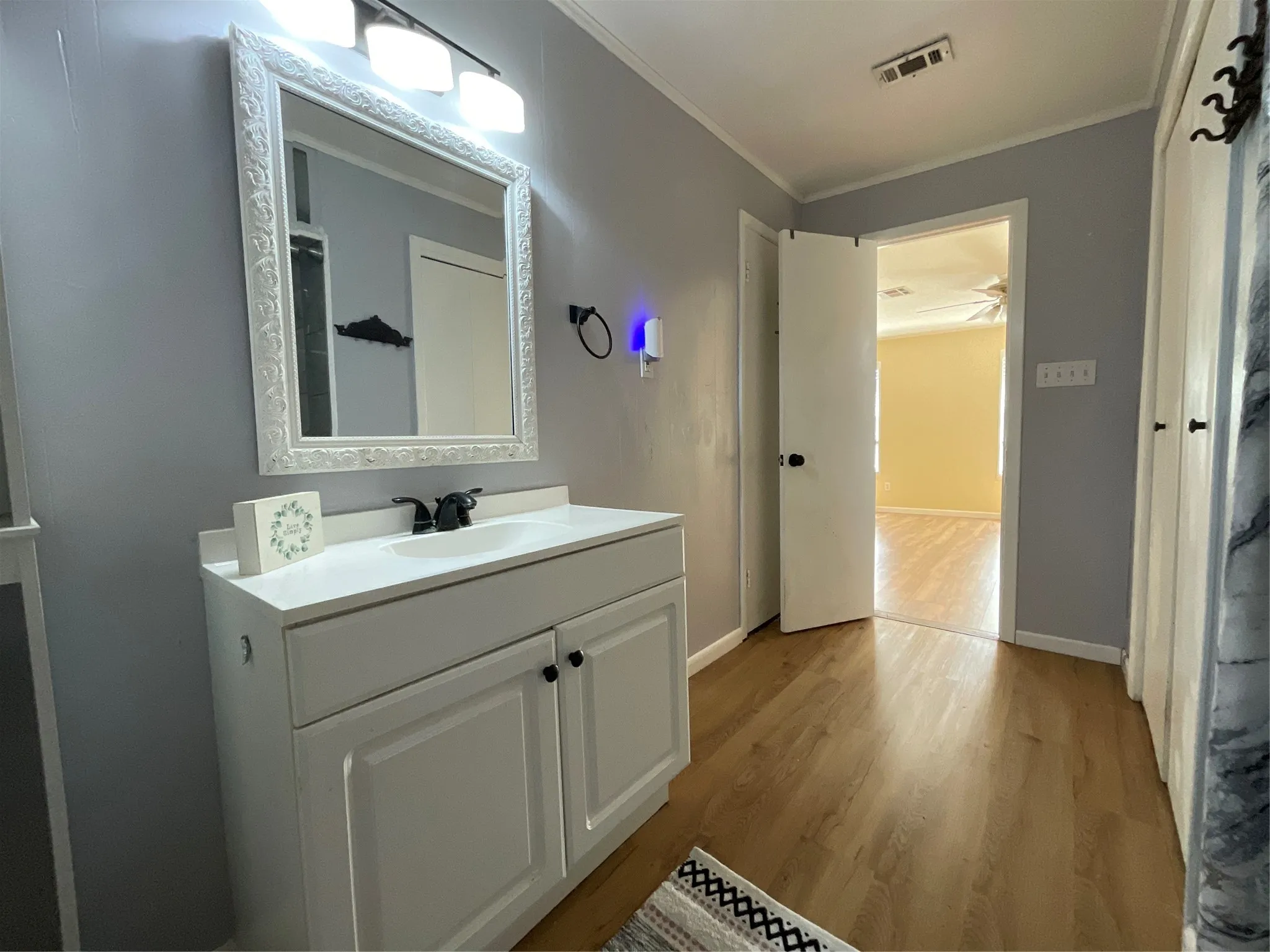 Single Family Residence For Sale in Bosque County , 253 County Road 1743, Clifton, Texas 76634, 2 Bedroom, 2 Bathroom, Garage spaces, 1,230 Sqft, built in 1970, mls#21312521, Real Estate Agent in Clifton, Homes For Sale in Bosque county, Homes For Sale in Clifton, Realtor in Clifton Texas, Real Estate Brokerage Independent Realty Texas, Luminita Cordes Realtor