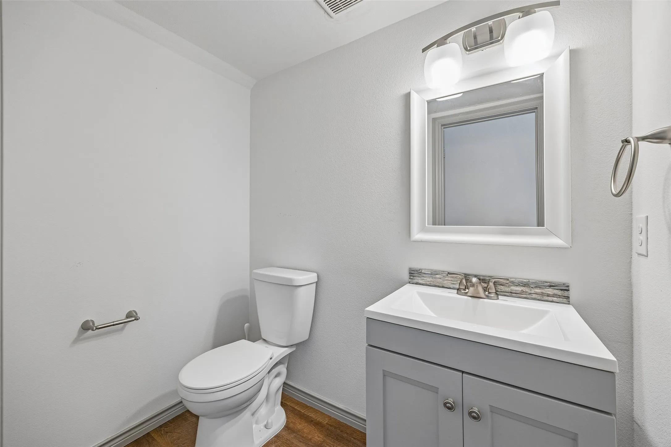 Condominium For Sale in Johnson County , 1325 Summerset Lane, Burleson, Texas 76028, 3 Bedroom, 3 Bathroom, 2 Garage spaces, 1,960 Sqft, built in 2018, mls#21325649, Real Estate Agent in Burleson, Homes For Sale in Johnson county, Homes For Sale in Burleson, Realtor in Burleson Texas, Real Estate Brokerage Independent Realty Texas, Luminita Cordes Realtor