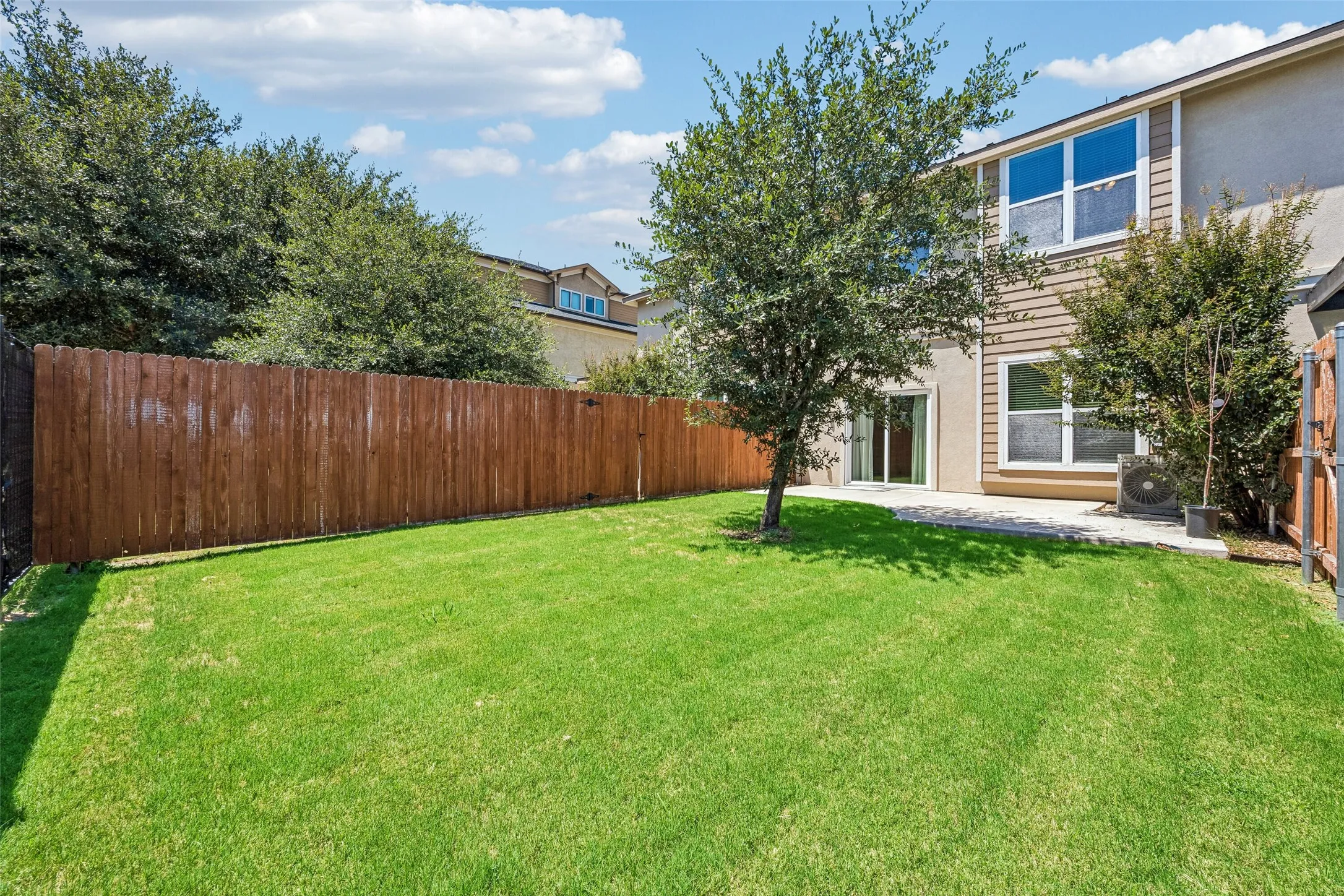 Condominium For Sale in Johnson County , 1325 Summerset Lane, Burleson, Texas 76028, 3 Bedroom, 3 Bathroom, 2 Garage spaces, 1,960 Sqft, built in 2018, mls#21325649, Real Estate Agent in Burleson, Homes For Sale in Johnson county, Homes For Sale in Burleson, Realtor in Burleson Texas, Real Estate Brokerage Independent Realty Texas, Luminita Cordes Realtor