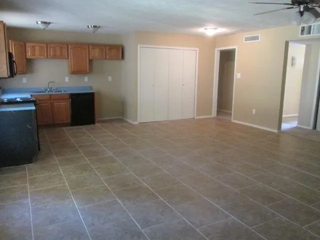 Single Family Residence For Sale in Tarrant County , 6329 Sunrise Drive, North Richland Hills, Texas 76182, 3 Bedroom, 2 Bathroom, 2 Garage spaces, 1,507 Sqft, built in 1979, mls#21326400, Real Estate Agent in North Richland Hills, Homes For Sale in Tarrant county, Homes For Sale in North Richland Hills, Realtor in North Richland Hills Texas, Real Estate Brokerage Independent Realty Texas, Luminita Cordes Realtor