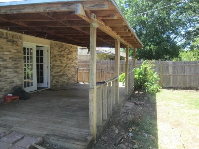 Single Family Residence For Sale in Tarrant County , 6329 Sunrise Drive, North Richland Hills, Texas 76182, 3 Bedroom, 2 Bathroom, 2 Garage spaces, 1,507 Sqft, built in 1979, mls#21326400, Real Estate Agent in North Richland Hills, Homes For Sale in Tarrant county, Homes For Sale in North Richland Hills, Realtor in North Richland Hills Texas, Real Estate Brokerage Independent Realty Texas, Luminita Cordes Realtor