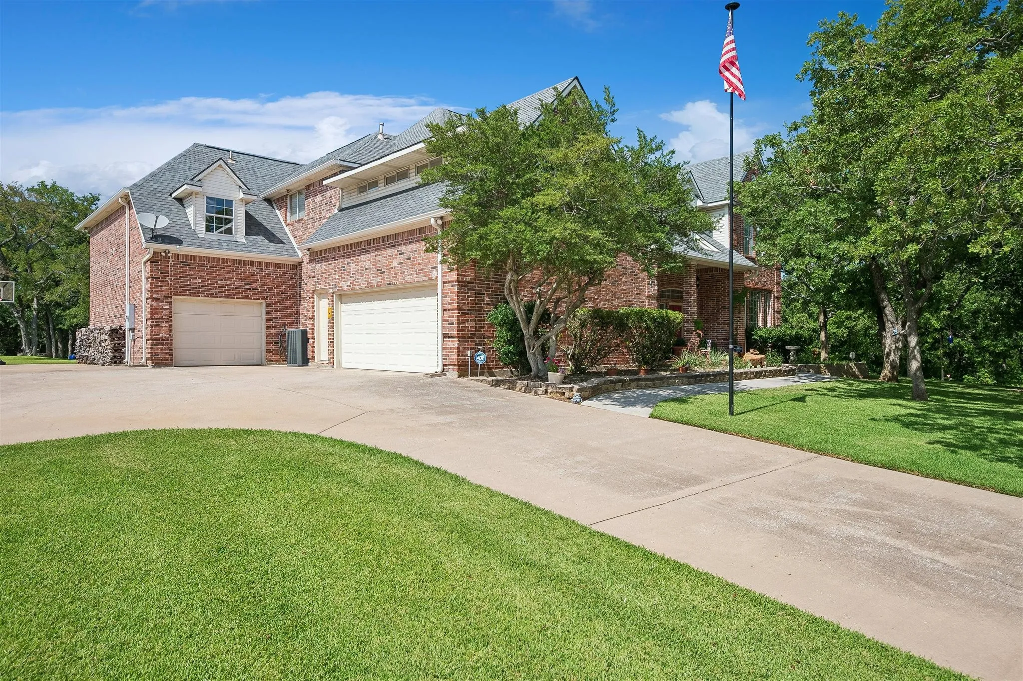 Three-car garage with extended third bay