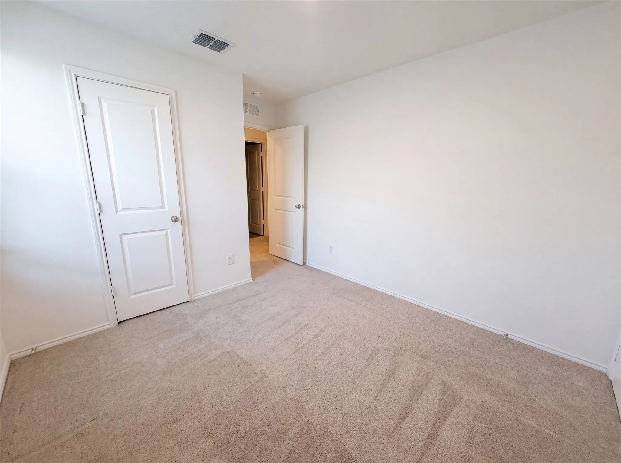 Single Family Residence For Sale in Dallas County , 2972 Audles Lane, Dallas, Texas 75212, 4 Bedroom, 3 Bathroom, 2 Garage spaces, 1,739 Sqft, built in 2023, mls#21326925, Real Estate Agent in Dallas, Homes For Sale in Dallas county, Homes For Sale in Dallas, Realtor in Dallas Texas, Real Estate Brokerage Independent Realty Texas, Luminita Cordes Realtor