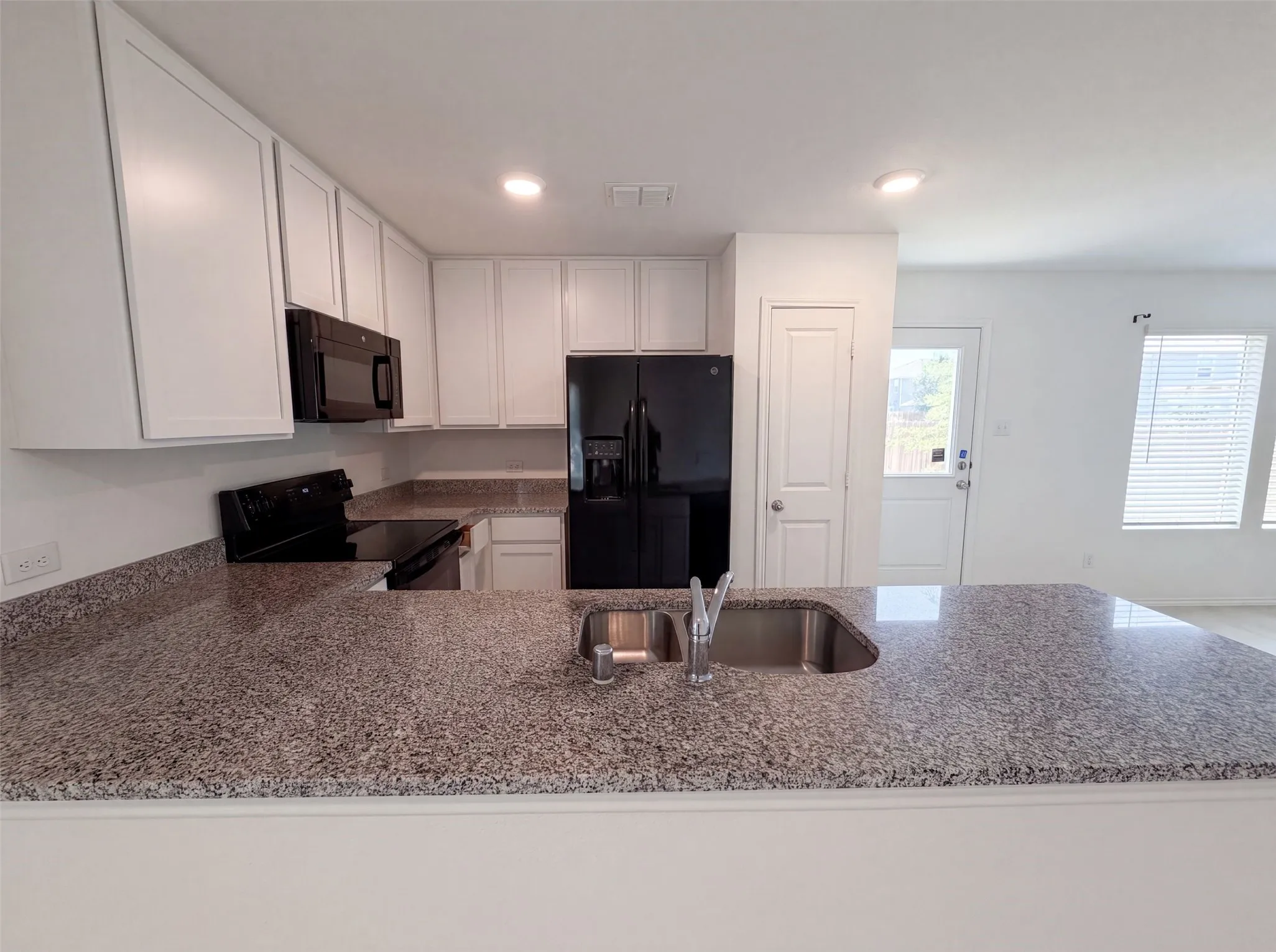 Single Family Residence For Sale in Dallas County , 2972 Audles Lane, Dallas, Texas 75212, 4 Bedroom, 3 Bathroom, 2 Garage spaces, 1,739 Sqft, built in 2023, mls#21326925, Real Estate Agent in Dallas, Homes For Sale in Dallas county, Homes For Sale in Dallas, Realtor in Dallas Texas, Real Estate Brokerage Independent Realty Texas, Luminita Cordes Realtor