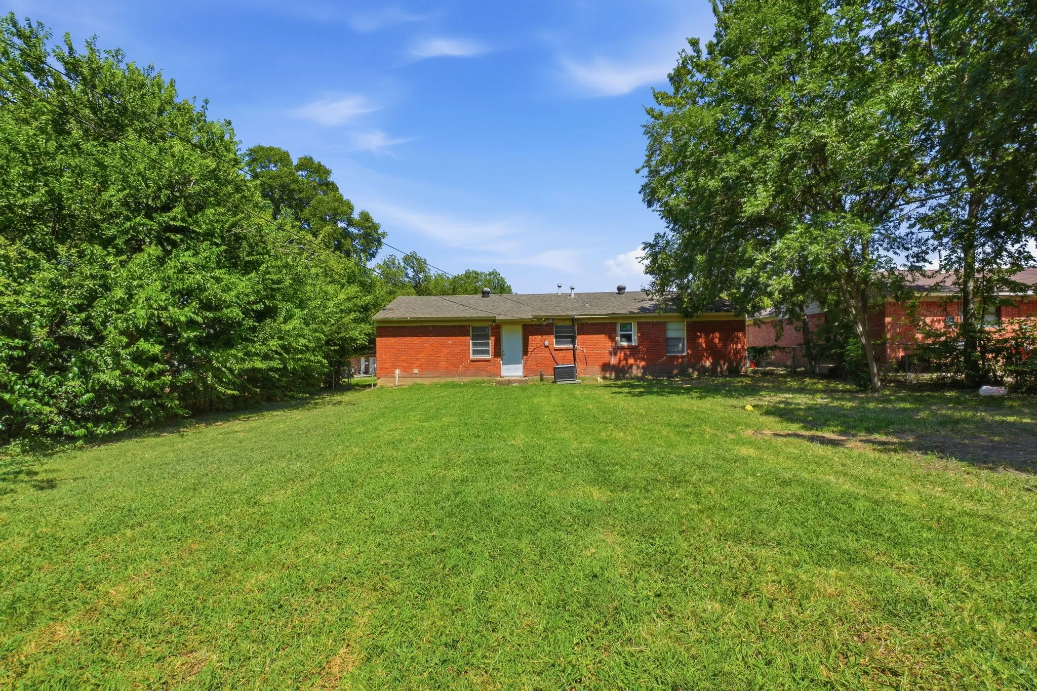 Single Family Residence For Sale in Dallas County , 4311 Scottsdale Drive, Mesquite, Texas 75150, 3 Bedroom, 1 Bathroom, 1 Garage spaces, 1,011 Sqft, built in 1956, mls#21299199, Real Estate Agent in Mesquite, Homes For Sale in Dallas county, Homes For Sale in Mesquite, Realtor in Mesquite Texas, Real Estate Brokerage Independent Realty Texas, Luminita Cordes Realtor