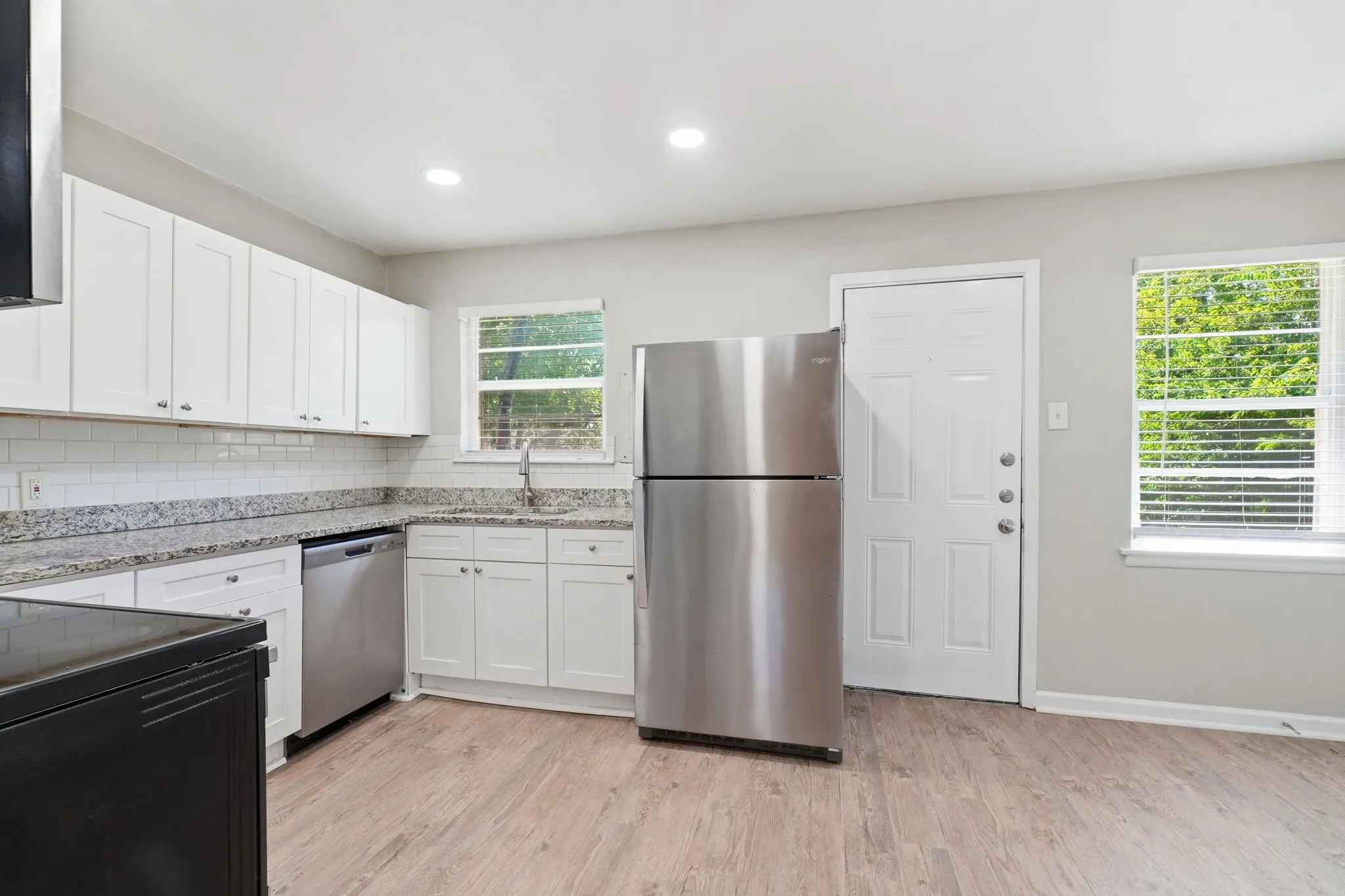 Single Family Residence For Sale in Dallas County , 4311 Scottsdale Drive, Mesquite, Texas 75150, 3 Bedroom, 1 Bathroom, 1 Garage spaces, 1,011 Sqft, built in 1956, mls#21299199, Real Estate Agent in Mesquite, Homes For Sale in Dallas county, Homes For Sale in Mesquite, Realtor in Mesquite Texas, Real Estate Brokerage Independent Realty Texas, Luminita Cordes Realtor