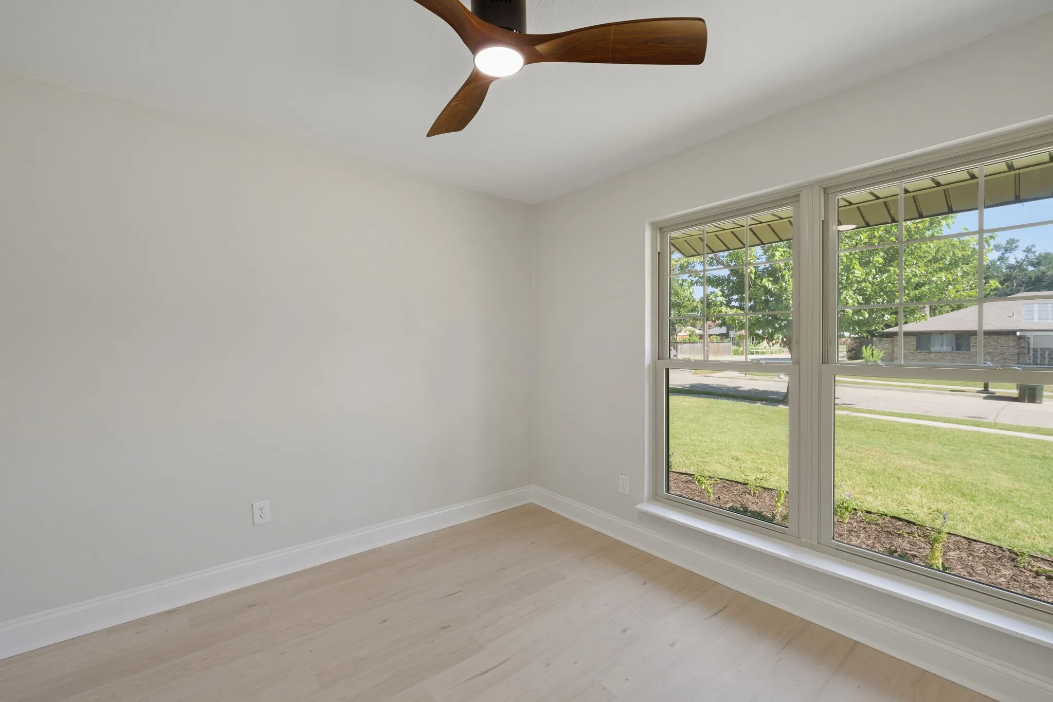 Single Family Residence For Sale in Collin County , 1700 Jasmine Lane, Plano, Texas 75074, 4 Bedroom, 2 Bathroom, Garage spaces, 1,839 Sqft, built in 1972, mls#21326282, Real Estate Agent in Plano, Homes For Sale in Collin county, Homes For Sale in Plano, Realtor in Plano Texas, Real Estate Brokerage Independent Realty Texas, Luminita Cordes Realtor