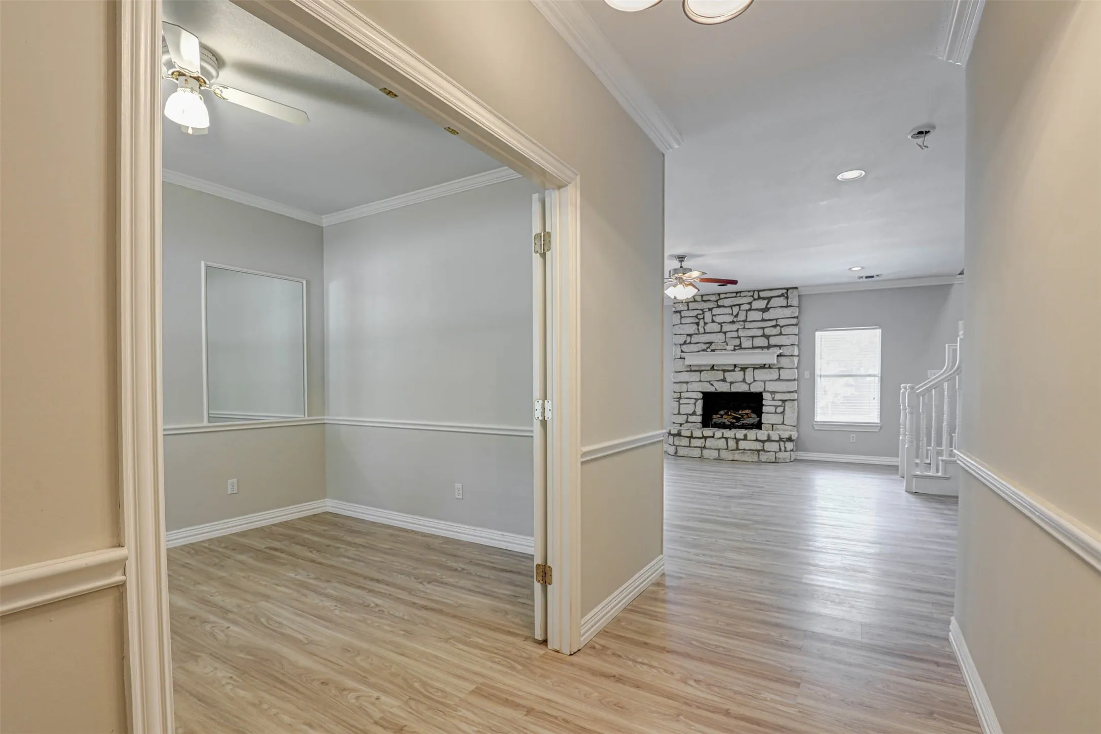 Single Family Residence For Sale in Tarrant County , 104 W Ash Lane, Euless, Texas 76039, 3 Bedroom, 3 Bathroom, 3 Garage spaces, 3,270 Sqft, built in 1995, mls#21326077, Real Estate Agent in Euless, Homes For Sale in Tarrant county, Homes For Sale in Euless, Realtor in Euless Texas, Real Estate Brokerage Independent Realty Texas, Luminita Cordes Realtor