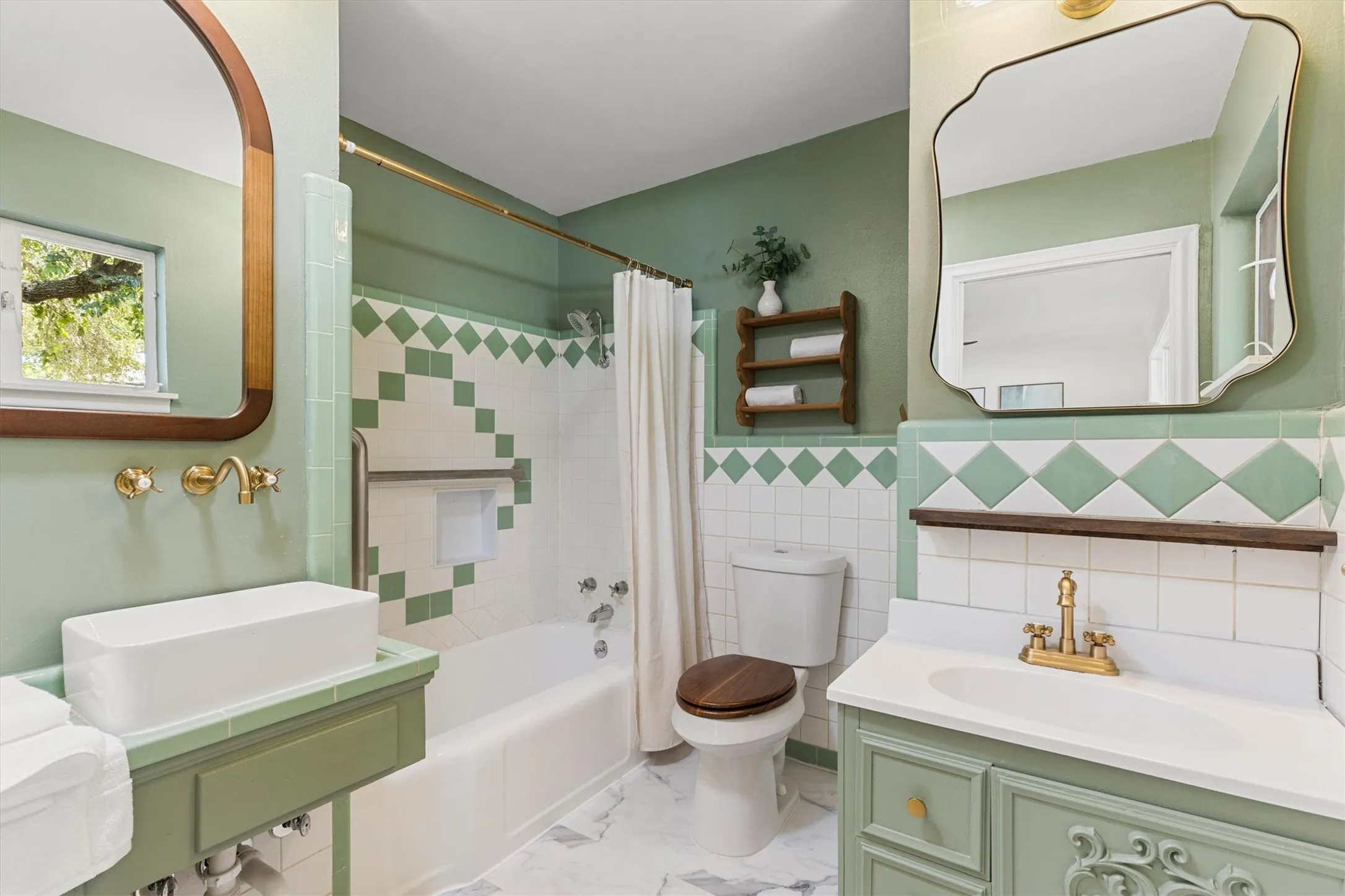 Single Family Residence For Sale in Tarrant County , 6467 Kirkwood Road, Fort Worth, Texas 76116, 3 Bedroom, 2 Bathroom, Garage spaces, 2,176 Sqft, built in 1955, mls#21316138, Real Estate Agent in Fort Worth, Homes For Sale in Tarrant county, Homes For Sale in Fort Worth, Realtor in Fort Worth Texas, Real Estate Brokerage Independent Realty Texas, Luminita Cordes Realtor