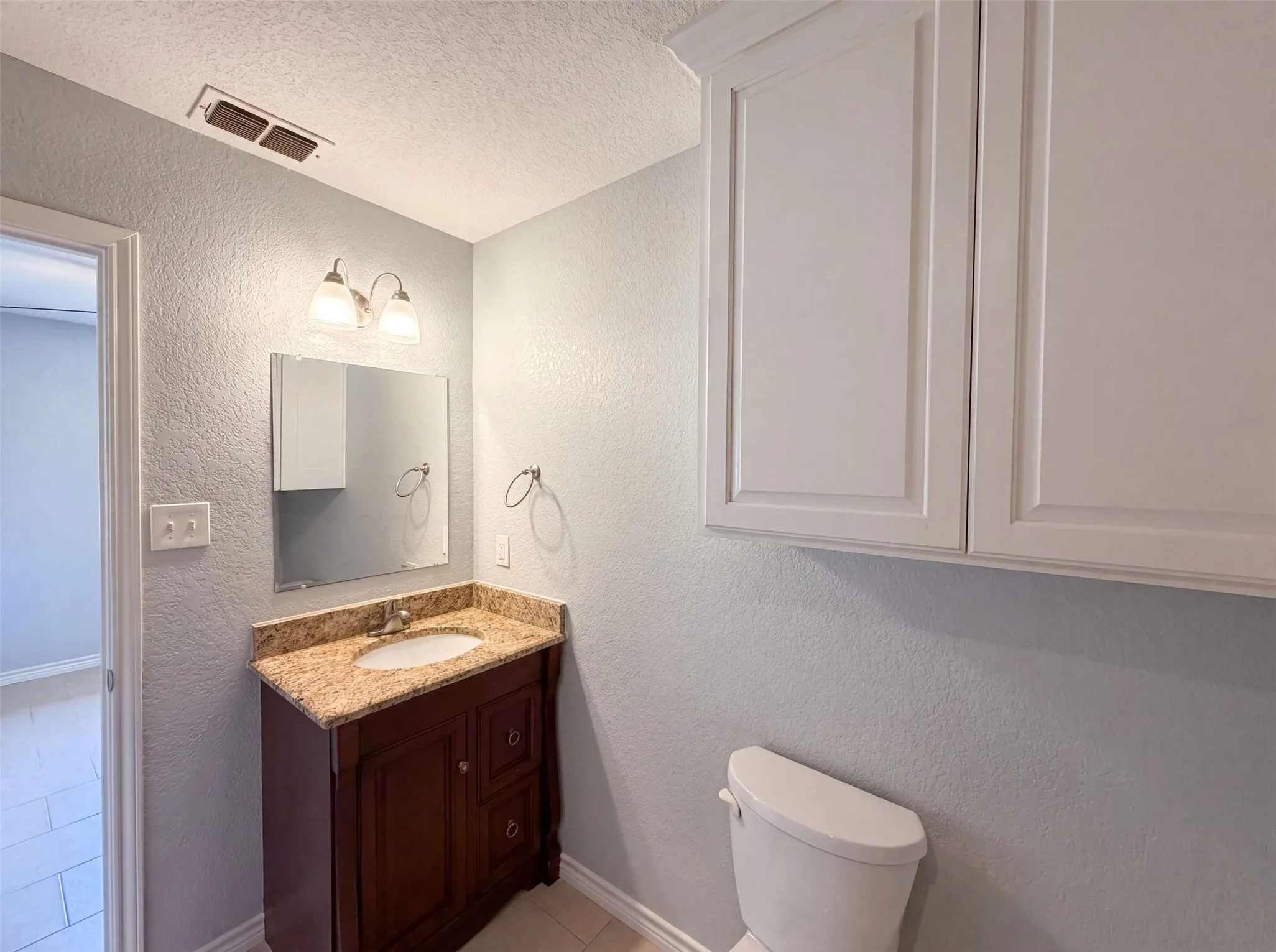 Single Family Residence For Sale in Montague County , 502 Jennings Street, Nocona, Texas 76255, 3 Bedroom, 2 Bathroom, Garage spaces, 1,225 Sqft, built in 1984, mls#21326945, Real Estate Agent in Nocona, Homes For Sale in Montague county, Homes For Sale in Nocona, Realtor in Nocona Texas, Real Estate Brokerage Independent Realty Texas, Luminita Cordes Realtor