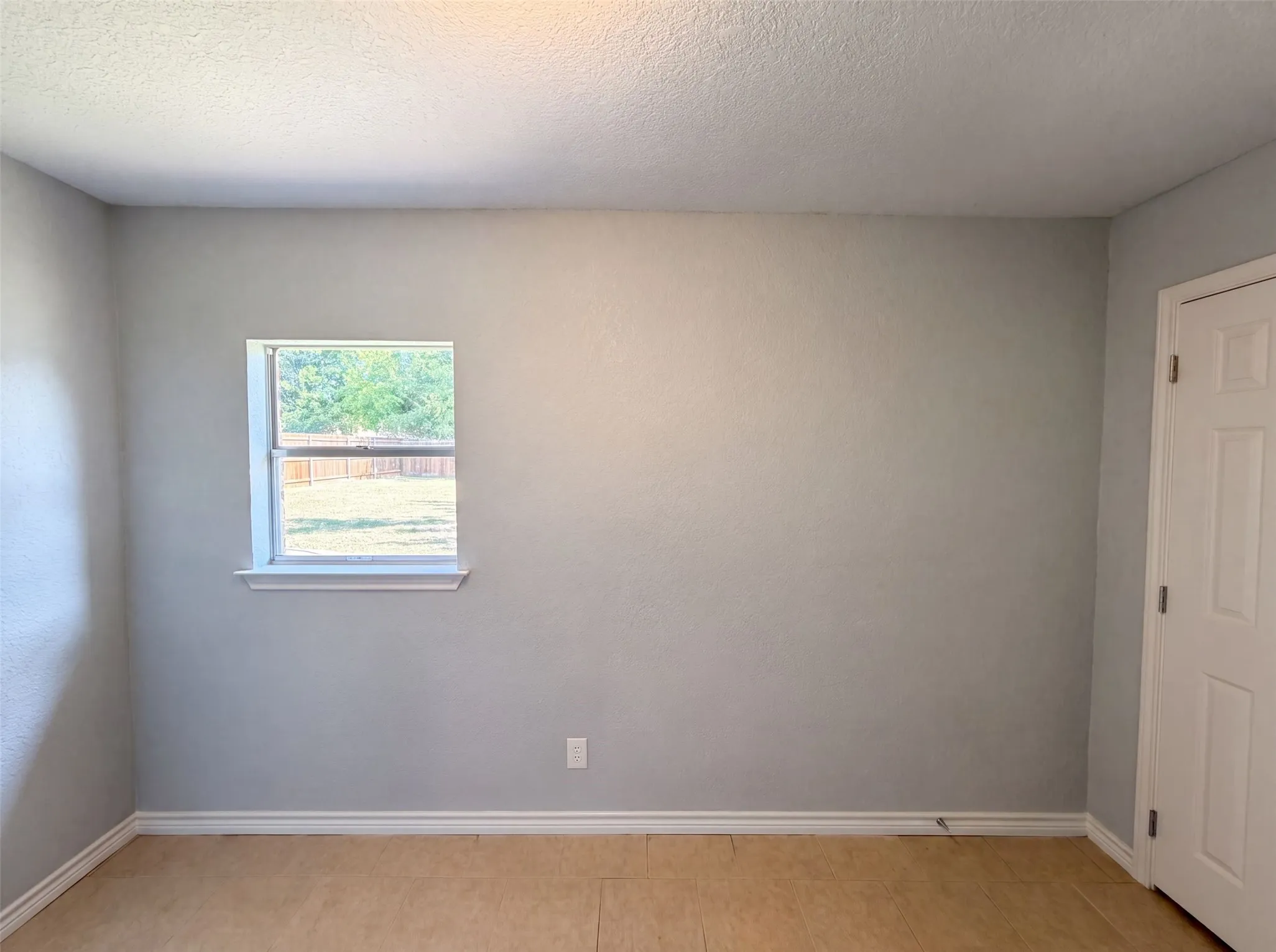 Single Family Residence For Sale in Montague County , 502 Jennings Street, Nocona, Texas 76255, 3 Bedroom, 2 Bathroom, Garage spaces, 1,225 Sqft, built in 1984, mls#21326945, Real Estate Agent in Nocona, Homes For Sale in Montague county, Homes For Sale in Nocona, Realtor in Nocona Texas, Real Estate Brokerage Independent Realty Texas, Luminita Cordes Realtor