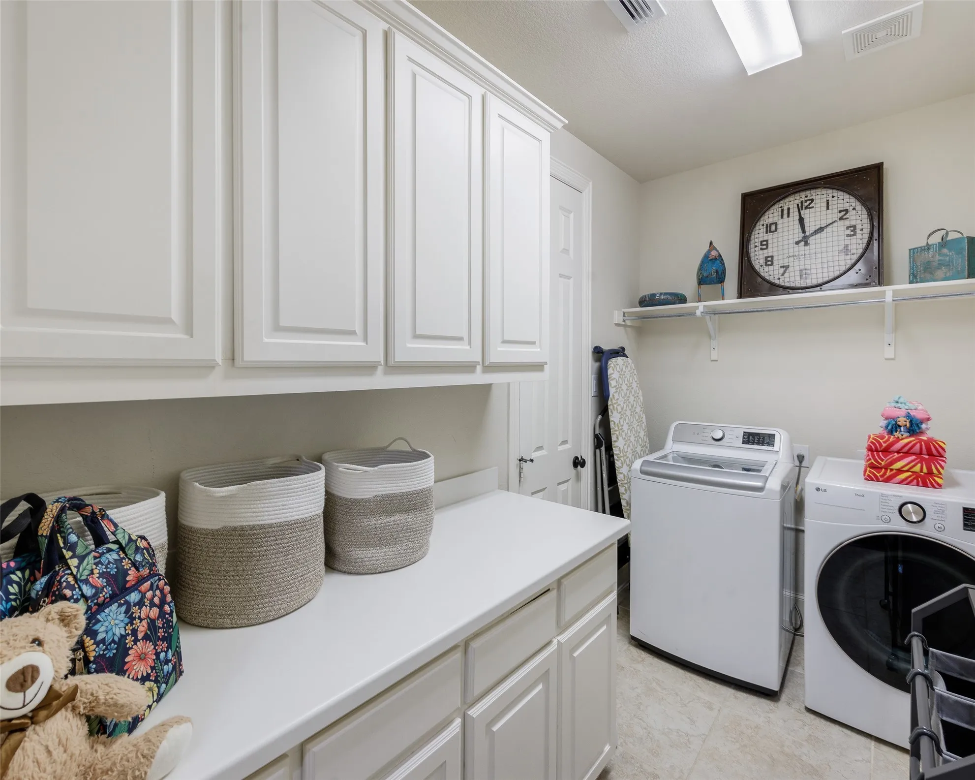 Single Family Residence For Rent in Collin County , 309 Longhorn Drive, Mc Kinney, Texas 75071, 4 Bedroom, 4 Bathroom, 2 Garage spaces, 3,990 Sqft, built in 2013, mls#21323181, Real Estate Agent in Mc Kinney, Homes For Rent in Collin county, Homes For Rent in Mc Kinney, Realtor in Mc Kinney Texas, Real Estate Brokerage Independent Realty Texas, Luminita Cordes Realtor