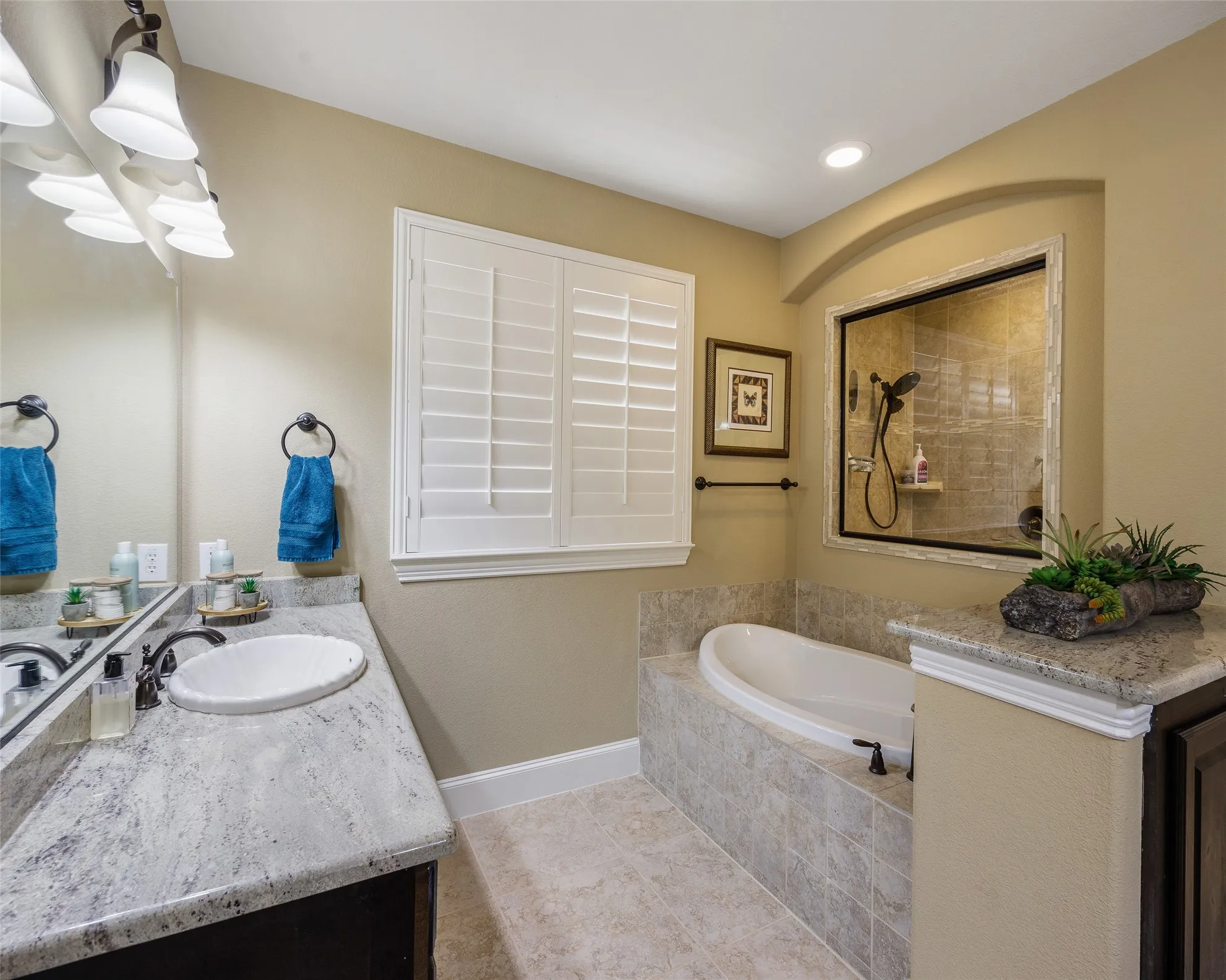 Single Family Residence For Rent in Collin County , 309 Longhorn Drive, Mc Kinney, Texas 75071, 4 Bedroom, 4 Bathroom, 2 Garage spaces, 3,990 Sqft, built in 2013, mls#21323181, Real Estate Agent in Mc Kinney, Homes For Rent in Collin county, Homes For Rent in Mc Kinney, Realtor in Mc Kinney Texas, Real Estate Brokerage Independent Realty Texas, Luminita Cordes Realtor