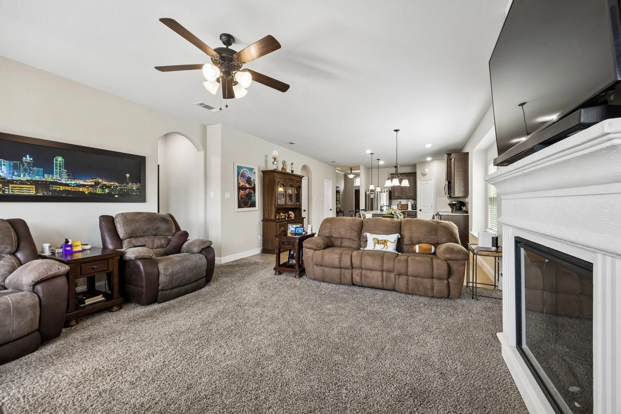 Single Family Residence For Sale in Kaufman County , 333 Pecos Drive, Crandall, Texas 75114, 4 Bedroom, 2 Bathroom, 2 Garage spaces, 1,894 Sqft, built in 2018, mls#21324293, Real Estate Agent in Crandall, Homes For Sale in Kaufman county, Homes For Sale in Crandall, Realtor in Crandall Texas, Real Estate Brokerage Independent Realty Texas, Luminita Cordes Realtor