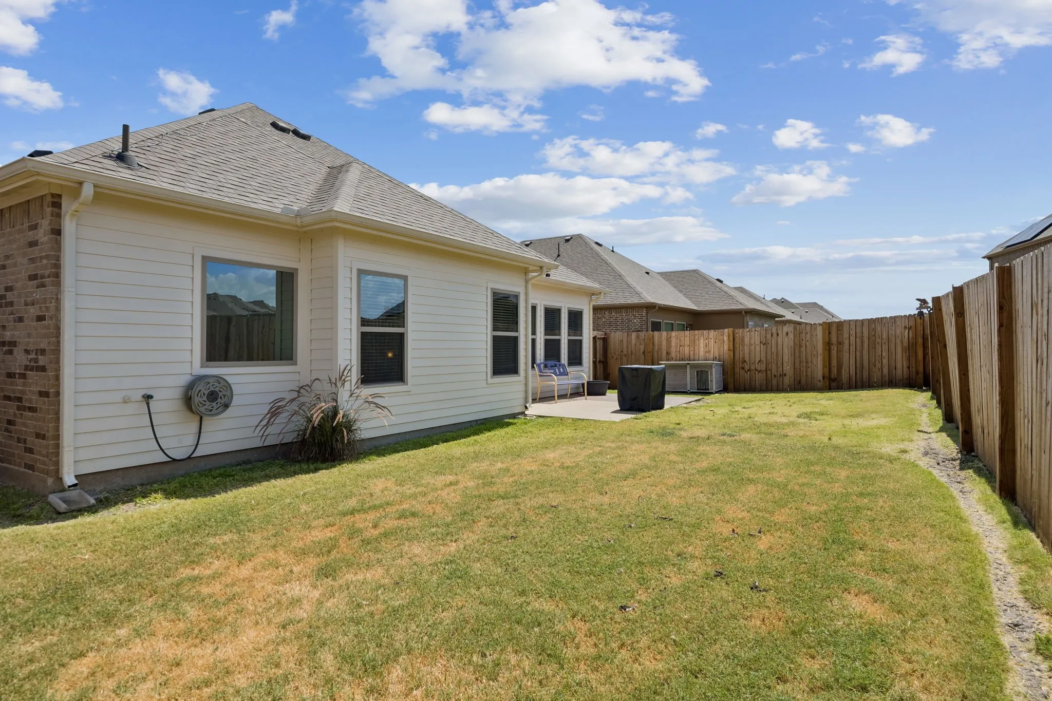 Single Family Residence For Sale in Kaufman County , 333 Pecos Drive, Crandall, Texas 75114, 4 Bedroom, 2 Bathroom, 2 Garage spaces, 1,894 Sqft, built in 2018, mls#21324293, Real Estate Agent in Crandall, Homes For Sale in Kaufman county, Homes For Sale in Crandall, Realtor in Crandall Texas, Real Estate Brokerage Independent Realty Texas, Luminita Cordes Realtor
