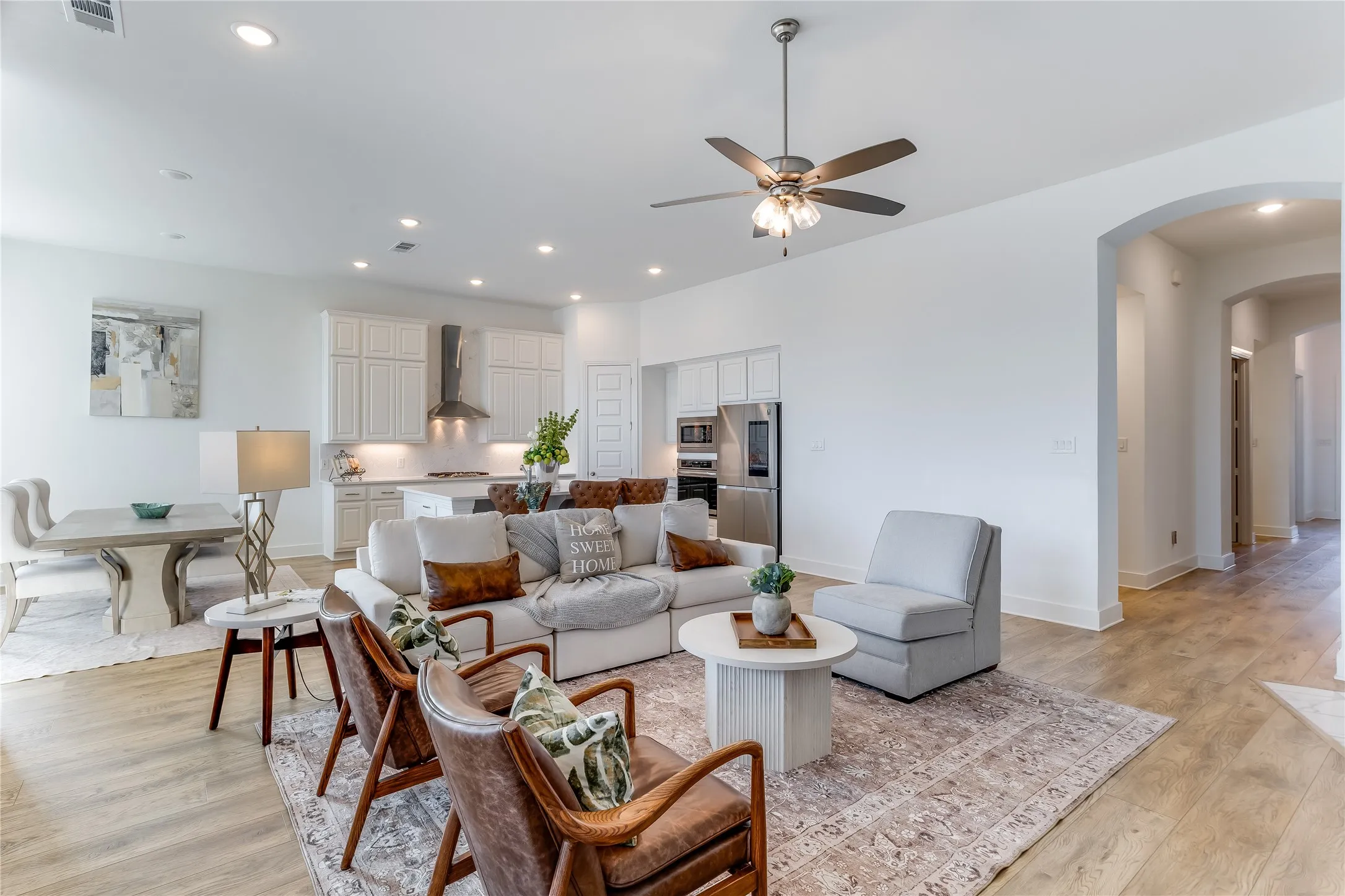 Single Family Residence For Sale in Denton County , 9721 Surveyor Road, Little Elm, Texas 75068, 4 Bedroom, 4 Bathroom, 3 Garage spaces, 2,718 Sqft, built in 2021, mls#21326040, Real Estate Agent in Little Elm, Homes For Sale in Denton county, Homes For Sale in Little Elm, Realtor in Little Elm Texas, Real Estate Brokerage Independent Realty Texas, Luminita Cordes Realtor