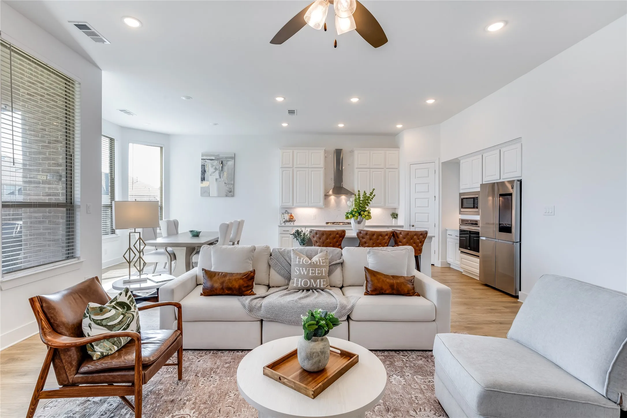 Single Family Residence For Sale in Denton County , 9721 Surveyor Road, Little Elm, Texas 75068, 4 Bedroom, 4 Bathroom, 3 Garage spaces, 2,718 Sqft, built in 2021, mls#21326040, Real Estate Agent in Little Elm, Homes For Sale in Denton county, Homes For Sale in Little Elm, Realtor in Little Elm Texas, Real Estate Brokerage Independent Realty Texas, Luminita Cordes Realtor