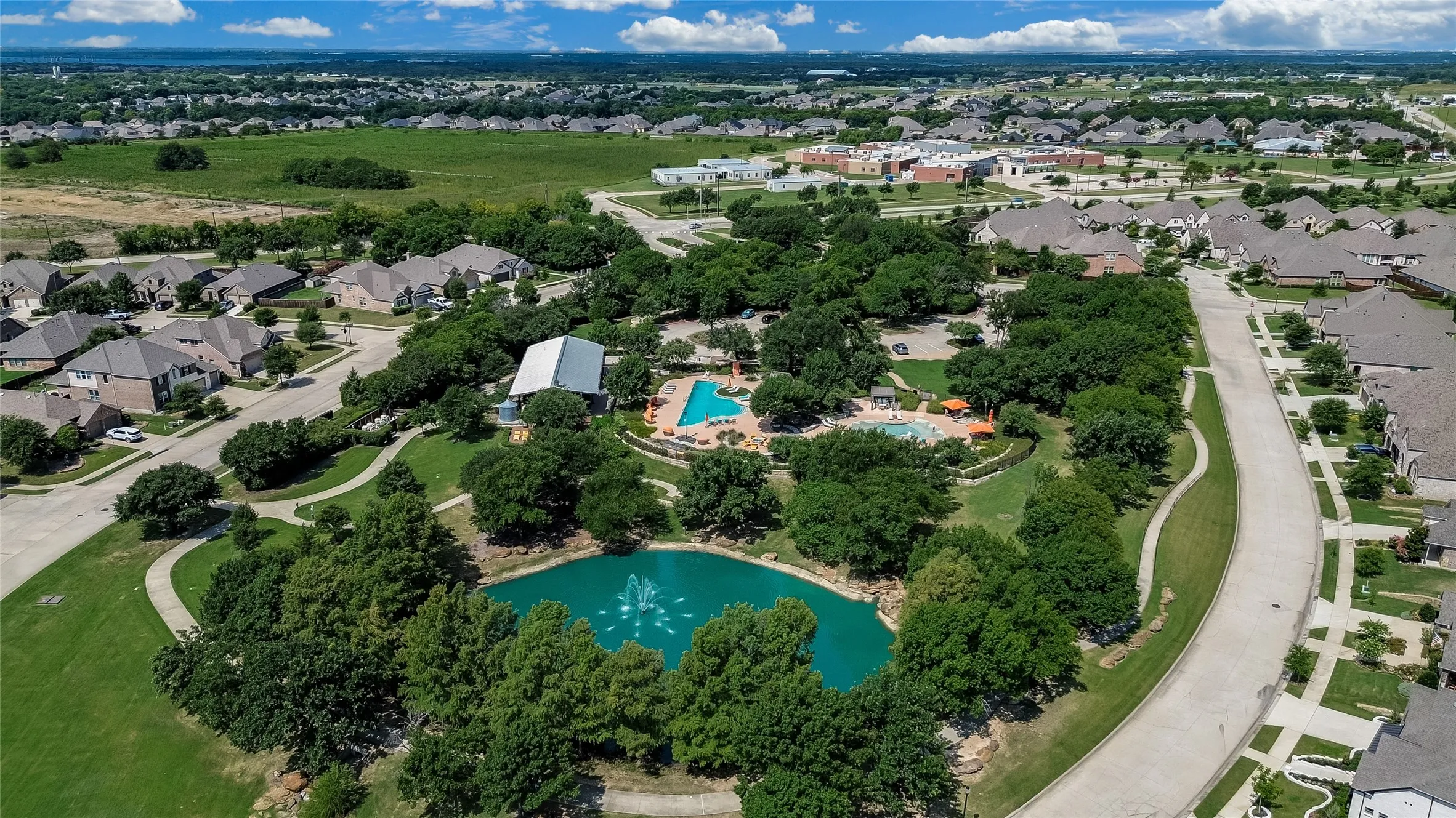 Single Family Residence For Sale in Denton County , 9721 Surveyor Road, Little Elm, Texas 75068, 4 Bedroom, 4 Bathroom, 3 Garage spaces, 2,718 Sqft, built in 2021, mls#21326040, Real Estate Agent in Little Elm, Homes For Sale in Denton county, Homes For Sale in Little Elm, Realtor in Little Elm Texas, Real Estate Brokerage Independent Realty Texas, Luminita Cordes Realtor