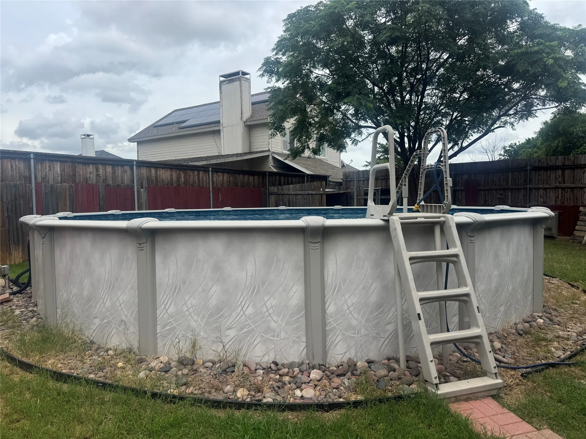 Single Family Residence For Sale in Tarrant County , 344 Allenwood Drive, Fort Worth, Texas 76134, 5 Bedroom, 4 Bathroom, 2 Garage spaces, 3,352 Sqft, built in 2006, mls#21324442, Real Estate Agent in Fort Worth, Homes For Sale in Tarrant county, Homes For Sale in Fort Worth, Realtor in Fort Worth Texas, Real Estate Brokerage Independent Realty Texas, Luminita Cordes Realtor