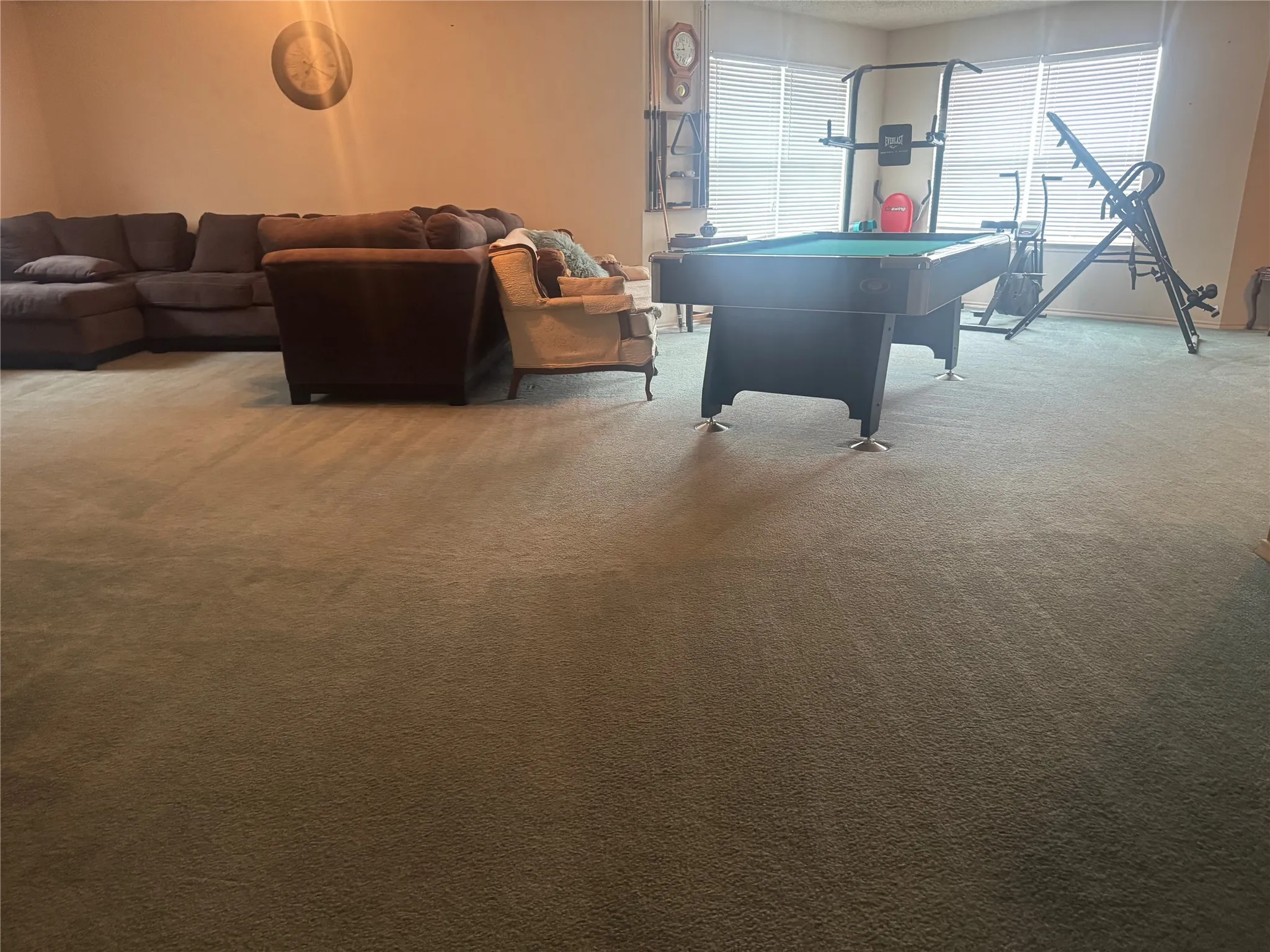Single Family Residence For Sale in Tarrant County , 344 Allenwood Drive, Fort Worth, Texas 76134, 5 Bedroom, 4 Bathroom, 2 Garage spaces, 3,352 Sqft, built in 2006, mls#21324442, Real Estate Agent in Fort Worth, Homes For Sale in Tarrant county, Homes For Sale in Fort Worth, Realtor in Fort Worth Texas, Real Estate Brokerage Independent Realty Texas, Luminita Cordes Realtor