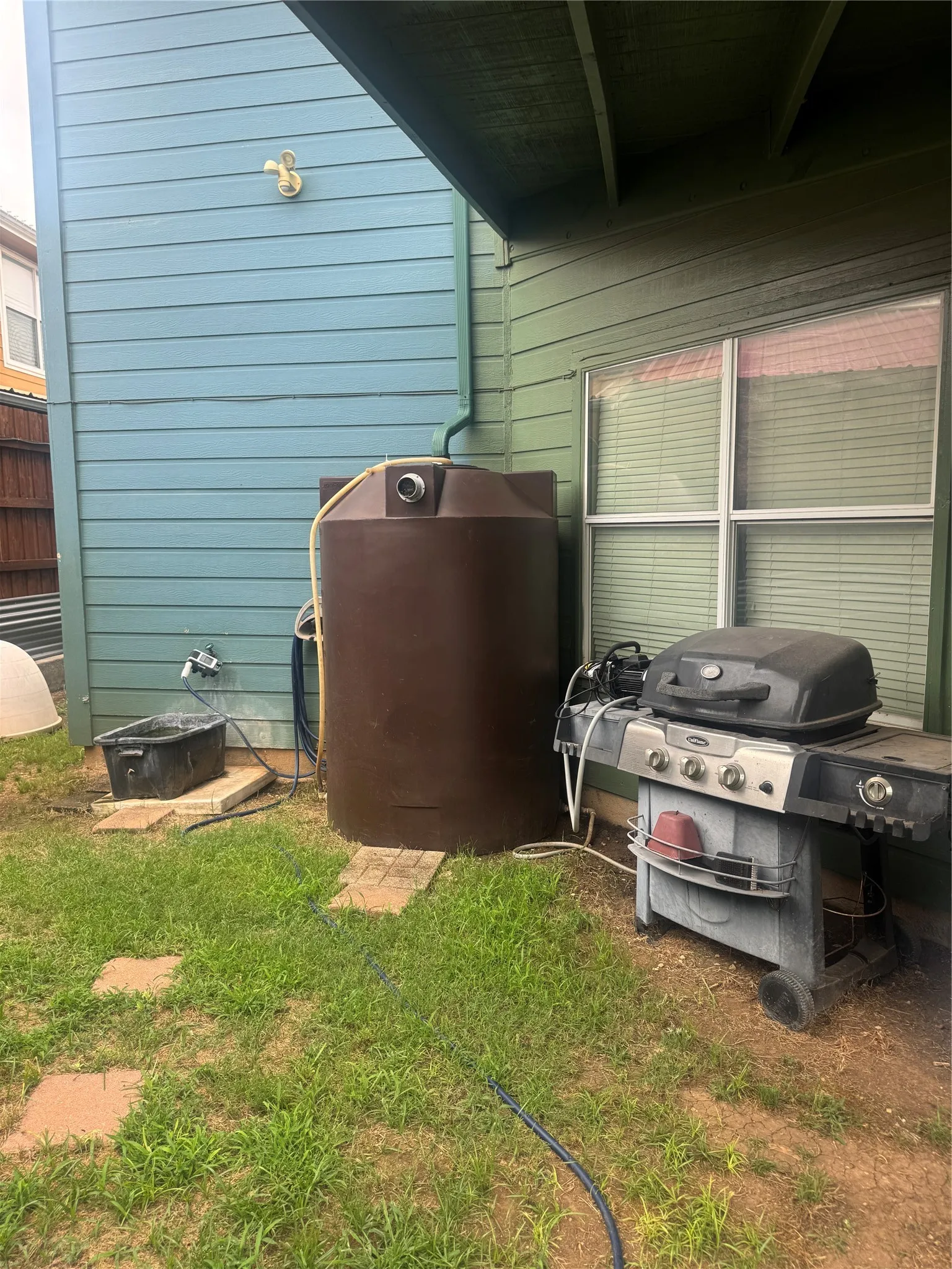 5 Gallon water tank