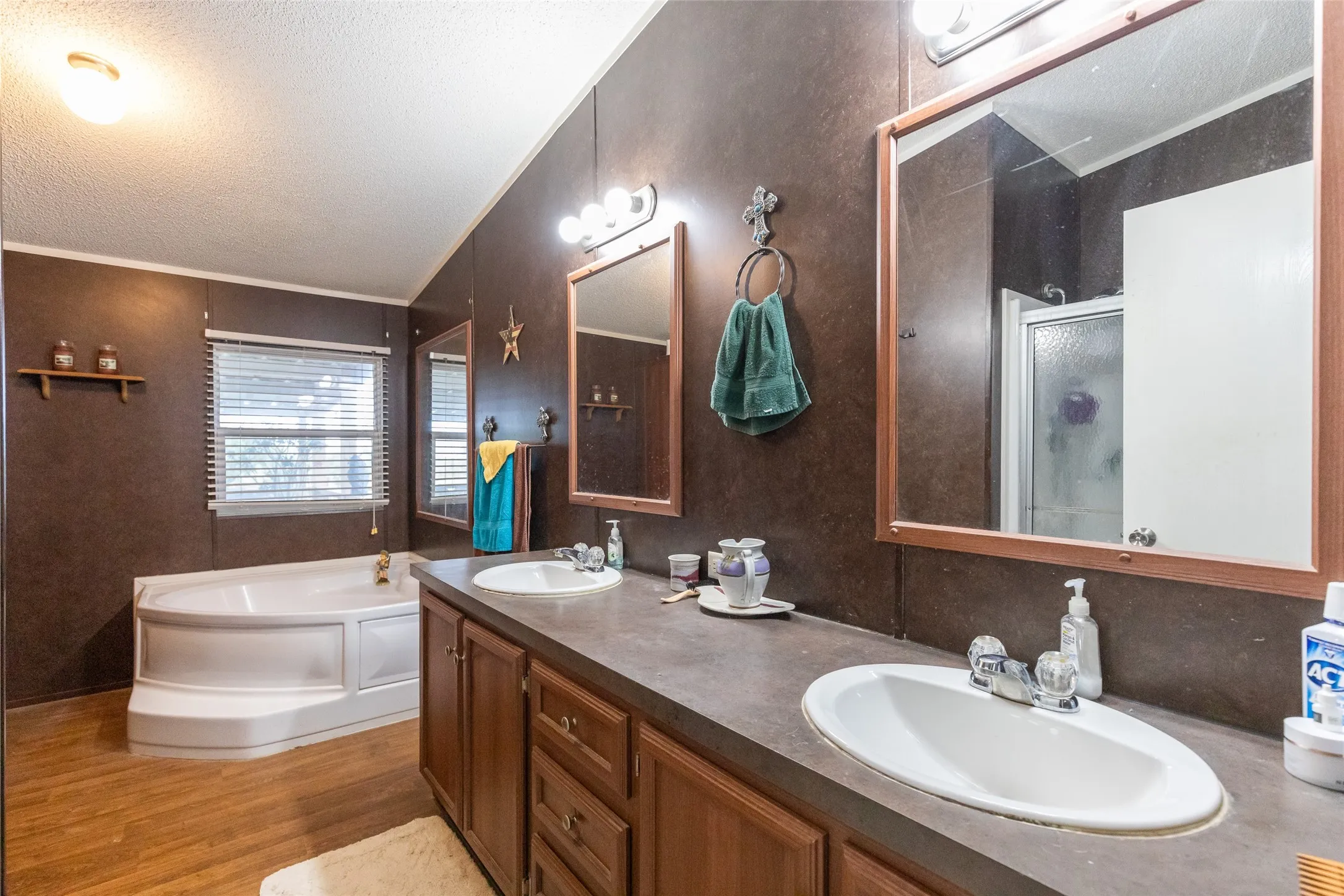 Manufactured Home For Sale in Taylor County , 7167 Spinks Road, Abilene, Texas 79603, 4 Bedroom, 2 Bathroom, Garage spaces, 1,680 Sqft, built in 2009, mls#21323108, Real Estate Agent in Abilene, Homes For Sale in Taylor county, Homes For Sale in Abilene, Realtor in Abilene Texas, Real Estate Brokerage Independent Realty Texas, Luminita Cordes Realtor