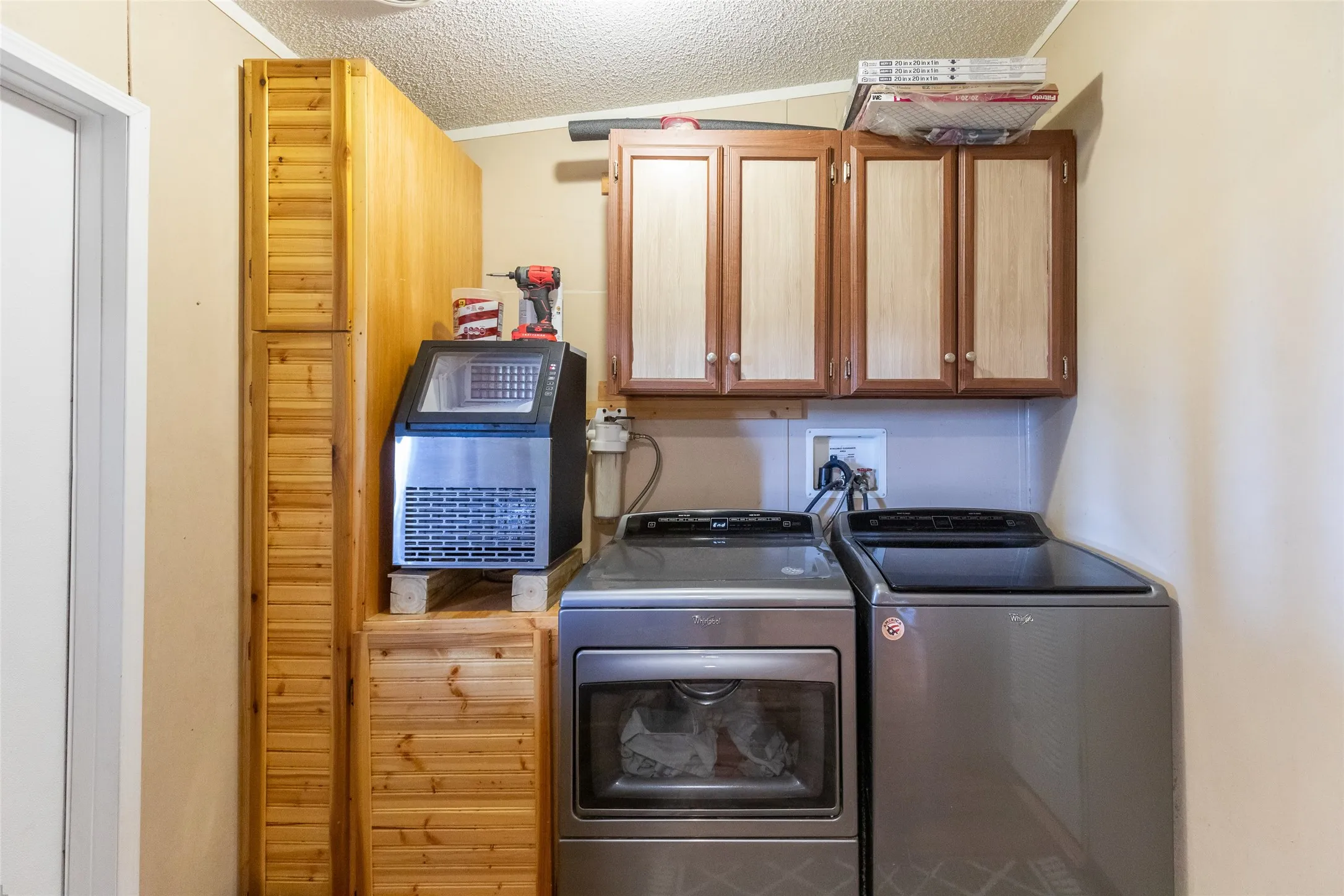 Manufactured Home For Sale in Taylor County , 7167 Spinks Road, Abilene, Texas 79603, 4 Bedroom, 2 Bathroom, Garage spaces, 1,680 Sqft, built in 2009, mls#21323108, Real Estate Agent in Abilene, Homes For Sale in Taylor county, Homes For Sale in Abilene, Realtor in Abilene Texas, Real Estate Brokerage Independent Realty Texas, Luminita Cordes Realtor
