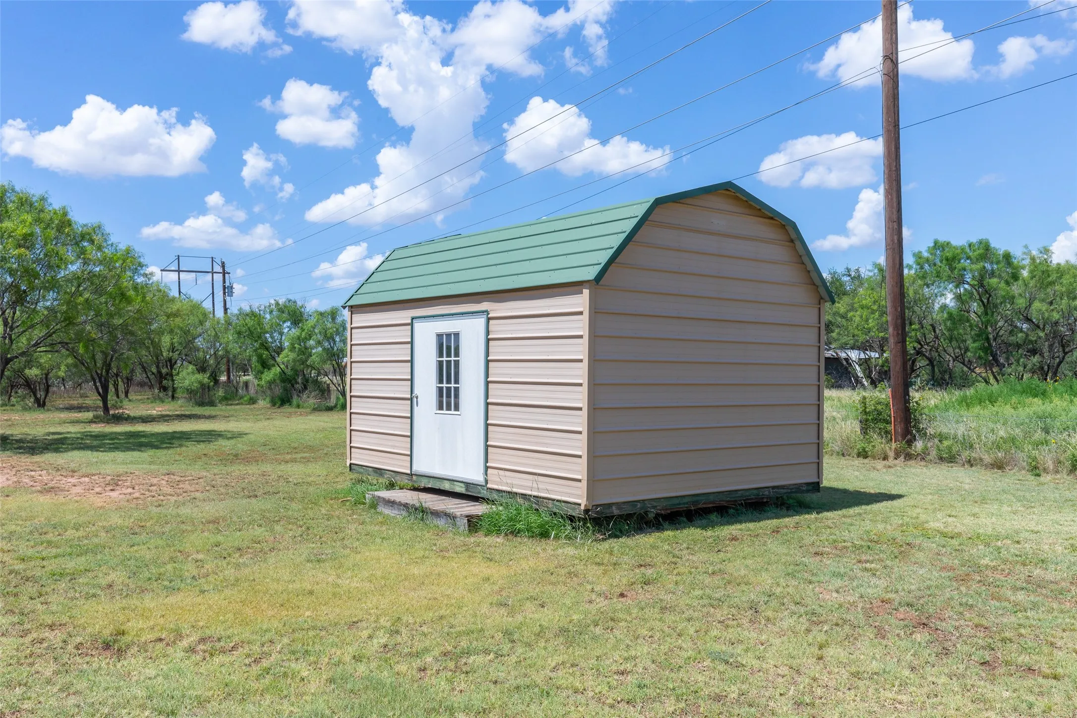 Manufactured Home For Sale in Taylor County , 7167 Spinks Road, Abilene, Texas 79603, 4 Bedroom, 2 Bathroom, Garage spaces, 1,680 Sqft, built in 2009, mls#21323108, Real Estate Agent in Abilene, Homes For Sale in Taylor county, Homes For Sale in Abilene, Realtor in Abilene Texas, Real Estate Brokerage Independent Realty Texas, Luminita Cordes Realtor