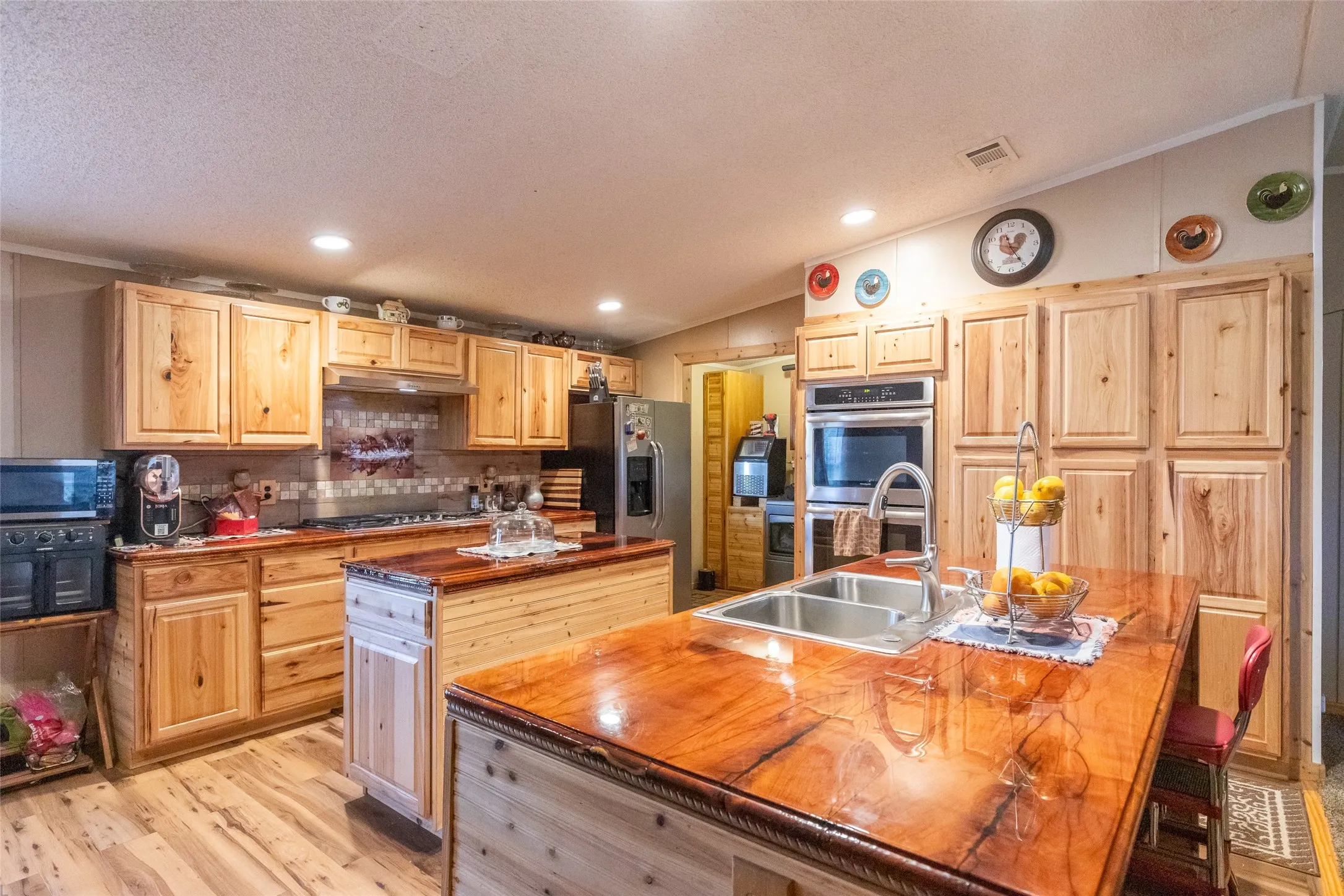 Manufactured Home For Sale in Taylor County , 7167 Spinks Road, Abilene, Texas 79603, 4 Bedroom, 2 Bathroom, Garage spaces, 1,680 Sqft, built in 2009, mls#21323108, Real Estate Agent in Abilene, Homes For Sale in Taylor county, Homes For Sale in Abilene, Realtor in Abilene Texas, Real Estate Brokerage Independent Realty Texas, Luminita Cordes Realtor