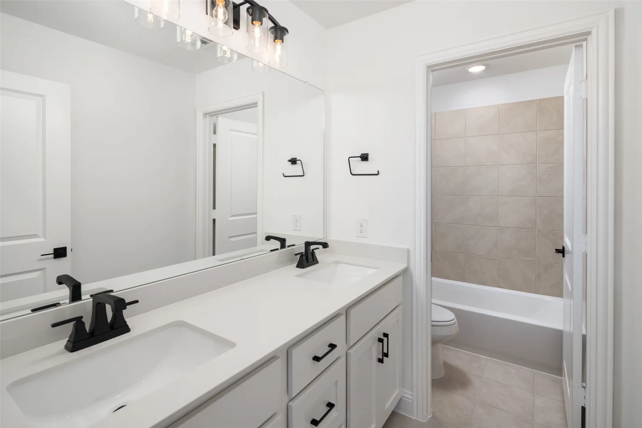 Single Family Residence For Sale in Collin County , 2408 Woodhall Drive, Celina, Texas 75009, 4 Bedroom, 4 Bathroom, 2 Garage spaces, 3,271 Sqft, built in 2026, mls#21326964, Real Estate Agent in Celina, Homes For Sale in Collin county, Homes For Sale in Celina, Realtor in Celina Texas, Real Estate Brokerage Independent Realty Texas, Luminita Cordes Realtor