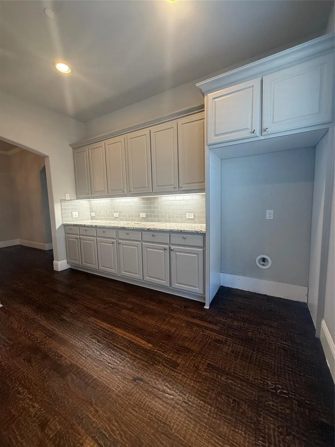 Townhouse For Rent in Denton County , 4229 Colton Drive, Carrollton, Texas 75010, 3 Bedrooms, 4 Bathrooms, 2 Garage spaces, 2,296 Sqft, built in 2016, Price $3,675, mls#21325059, Real Estate Agent in Carrollton, Homes For Rent in Denton county, Homes For Rent in Carrollton, Realtor in Carrollton Texas, Real Estate Brokerage Independent Realty Texas, Luminita Cordes Realtor