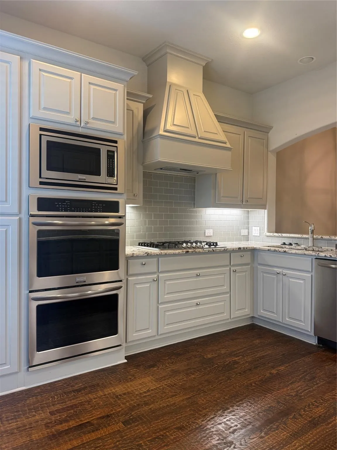 Townhouse For Rent in Denton County , 4229 Colton Drive, Carrollton, Texas 75010, 3 Bedrooms, 4 Bathrooms, 2 Garage spaces, 2,296 Sqft, built in 2016, Price $3,675, mls#21325059, Real Estate Agent in Carrollton, Homes For Rent in Denton county, Homes For Rent in Carrollton, Realtor in Carrollton Texas, Real Estate Brokerage Independent Realty Texas, Luminita Cordes Realtor