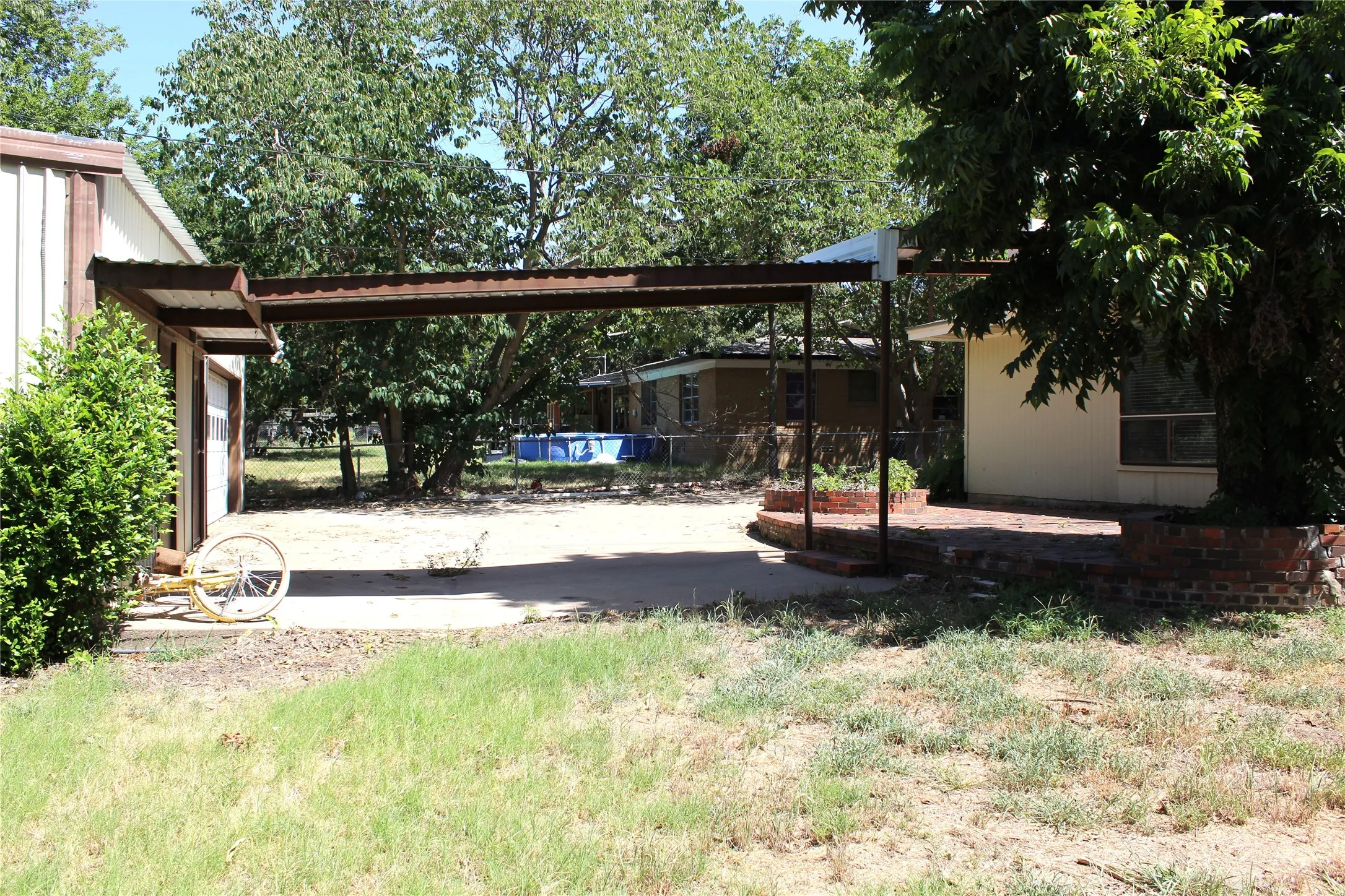 Single Family Residence For Sale in Erath County , 860 N Harbin Drive, Stephenville, Texas 76401, 4 Bedroom, 3 Bathroom, Garage spaces, 2,119 Sqft, built in 1957, mls#21326418, Real Estate Agent in Stephenville, Homes For Sale in Erath county, Homes For Sale in Stephenville, Realtor in Stephenville Texas, Real Estate Brokerage Independent Realty Texas, Luminita Cordes Realtor