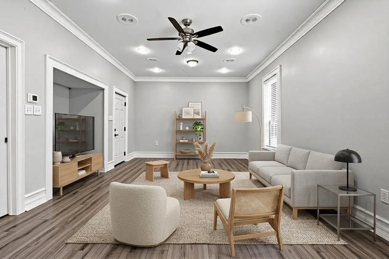 Single Family Residence For Sale in Tarrant County , 3029 Pueblo Trail, Lake Worth, Texas 76135, 4 Bedroom, 1 Bathroom, Garage spaces, 1,330 Sqft, built in 1930, mls#21326069, Real Estate Agent in Lake Worth, Homes For Sale in Tarrant county, Homes For Sale in Lake Worth, Realtor in Lake Worth Texas, Real Estate Brokerage Independent Realty Texas, Luminita Cordes Realtor