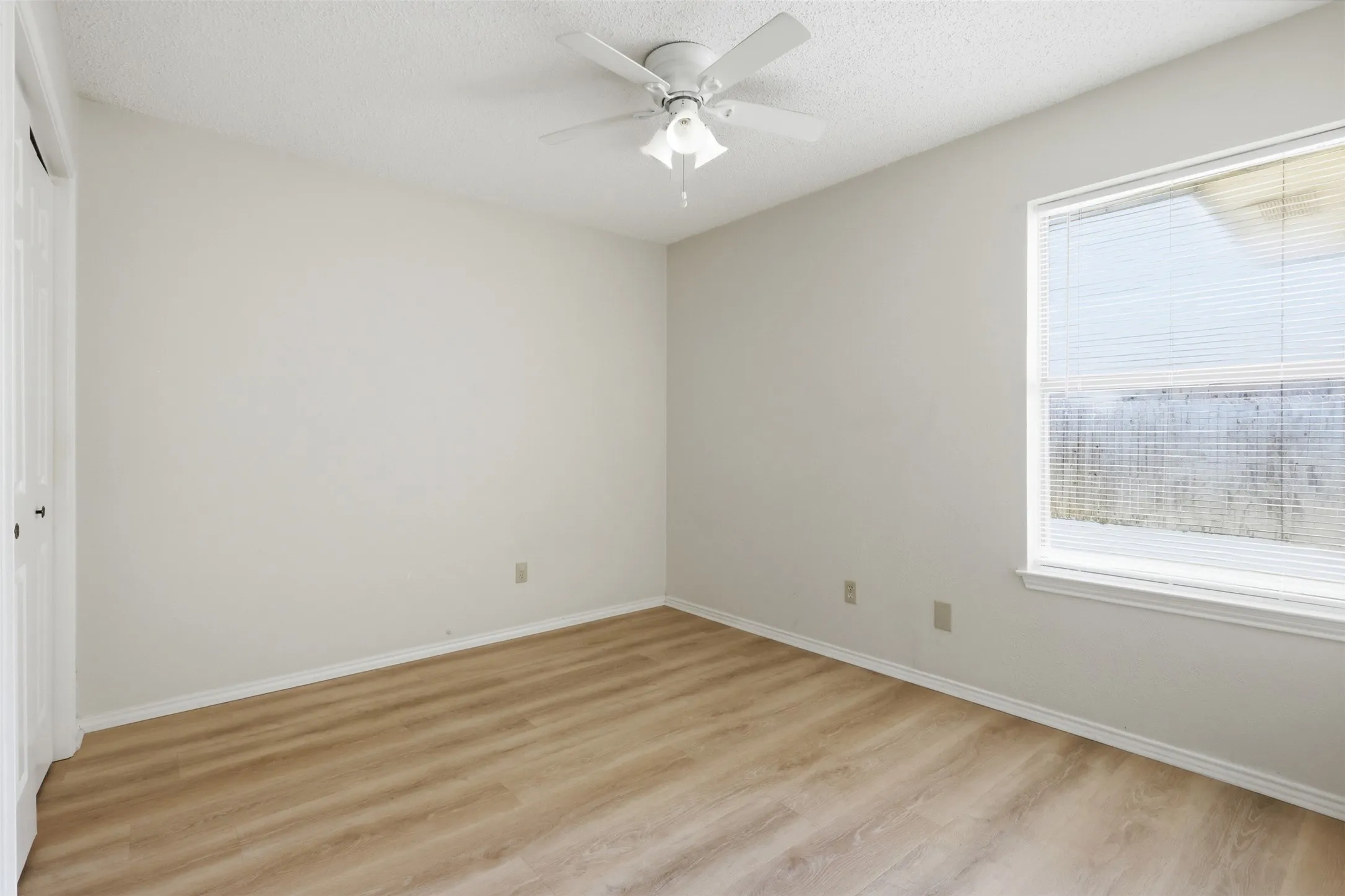 Representative photo, not of the exact unit.