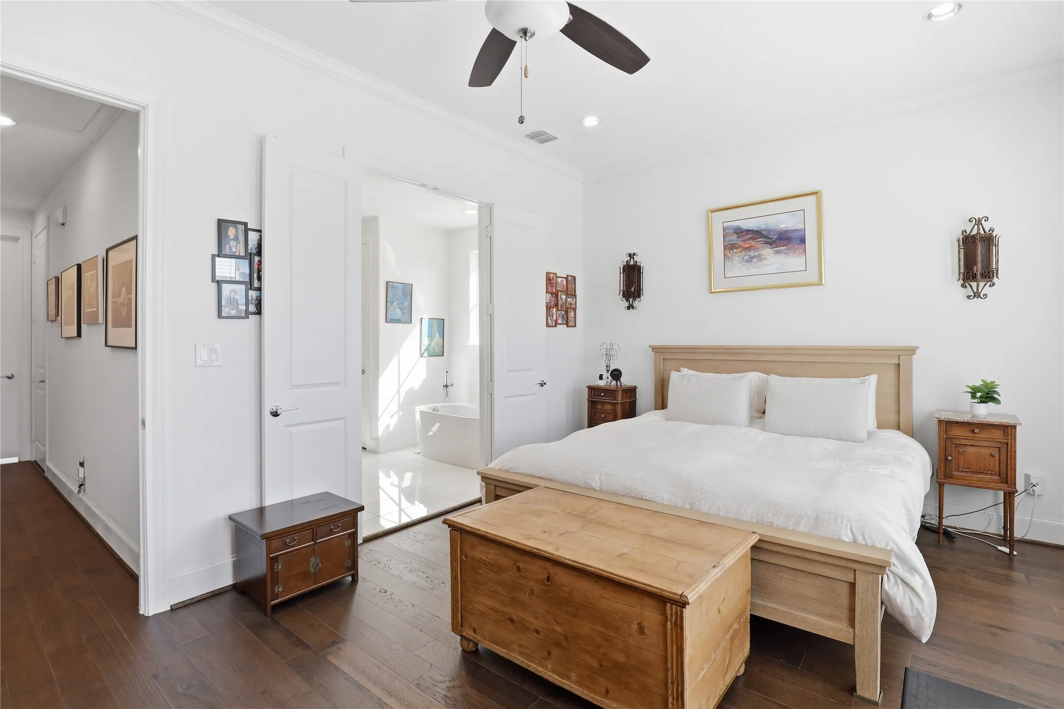 Townhouse For Sale in Dallas County , 7333 Valley View Lane 607, Dallas, Texas 75240, 3 Bedroom, 4 Bathroom, 2 Garage spaces, 1,897 Sqft, built in 2019, mls#21325225, Real Estate Agent in Dallas, Homes For Sale in Dallas county, Homes For Sale in Dallas, Realtor in Dallas Texas, Real Estate Brokerage Independent Realty Texas, Luminita Cordes Realtor