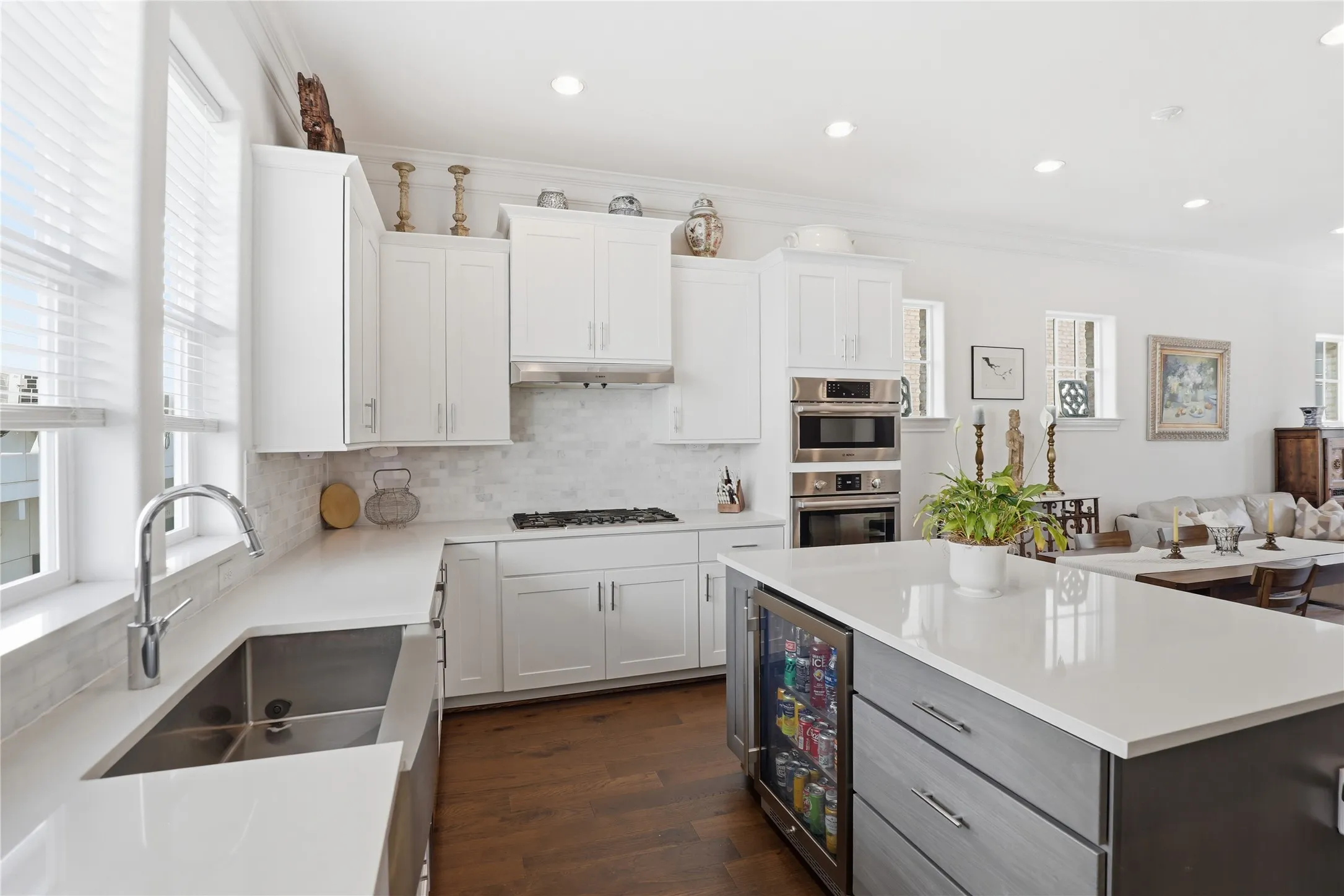 Townhouse For Sale in Dallas County , 7333 Valley View Lane 607, Dallas, Texas 75240, 3 Bedroom, 4 Bathroom, 2 Garage spaces, 1,897 Sqft, built in 2019, mls#21325225, Real Estate Agent in Dallas, Homes For Sale in Dallas county, Homes For Sale in Dallas, Realtor in Dallas Texas, Real Estate Brokerage Independent Realty Texas, Luminita Cordes Realtor