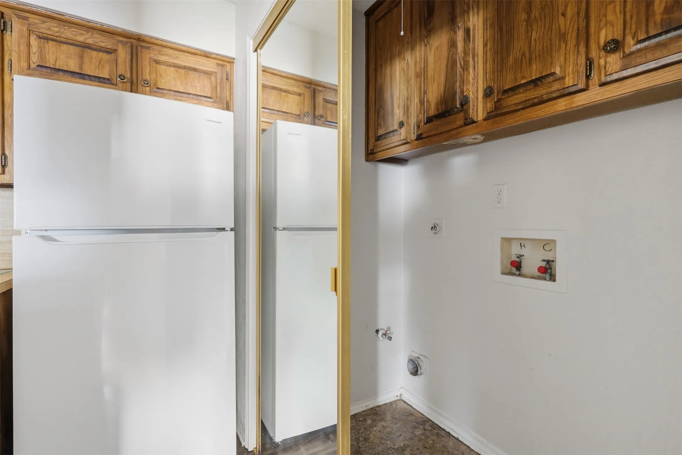 Single Family Residence For Sale in Denton County , 413 Gabe Court, Denton, Texas 76207, 3 Bedroom, 2 Bathroom, 1 Garage spaces, 1,088 Sqft, built in 1983, mls#21326178, Real Estate Agent in Denton, Homes For Sale in Denton county, Homes For Sale in Denton, Realtor in Denton Texas, Real Estate Brokerage Independent Realty Texas, Luminita Cordes Realtor