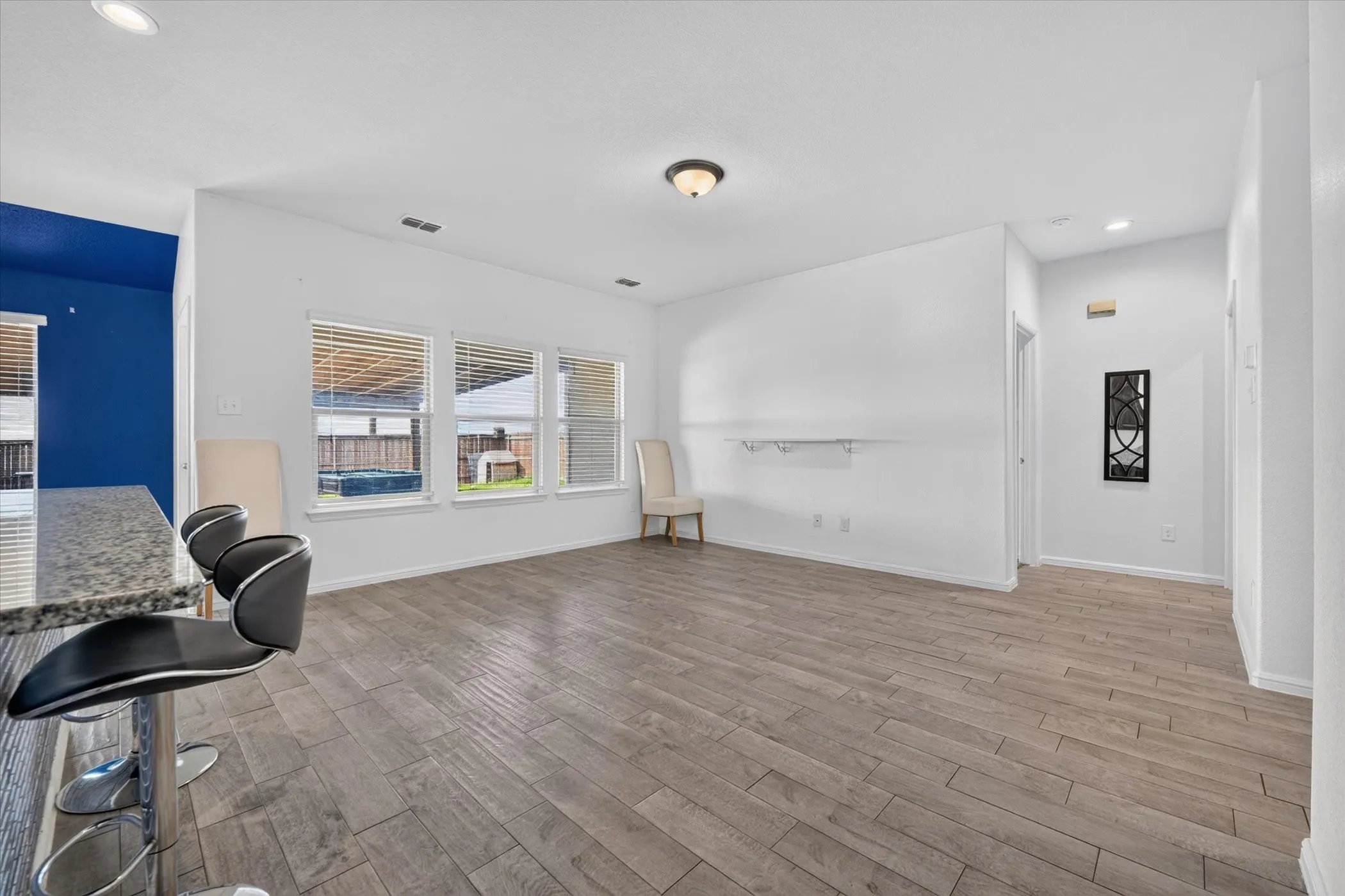 Single Family Residence For Sale in Tarrant County , 9745 Mint Hill Drive, Fort Worth, Texas 76108, 3 Bedroom, 2 Bathroom, 2 Garage spaces, 1,435 Sqft, built in 2020, mls#21323774, Real Estate Agent in Fort Worth, Homes For Sale in Tarrant county, Homes For Sale in Fort Worth, Realtor in Fort Worth Texas, Real Estate Brokerage Independent Realty Texas, Luminita Cordes Realtor
