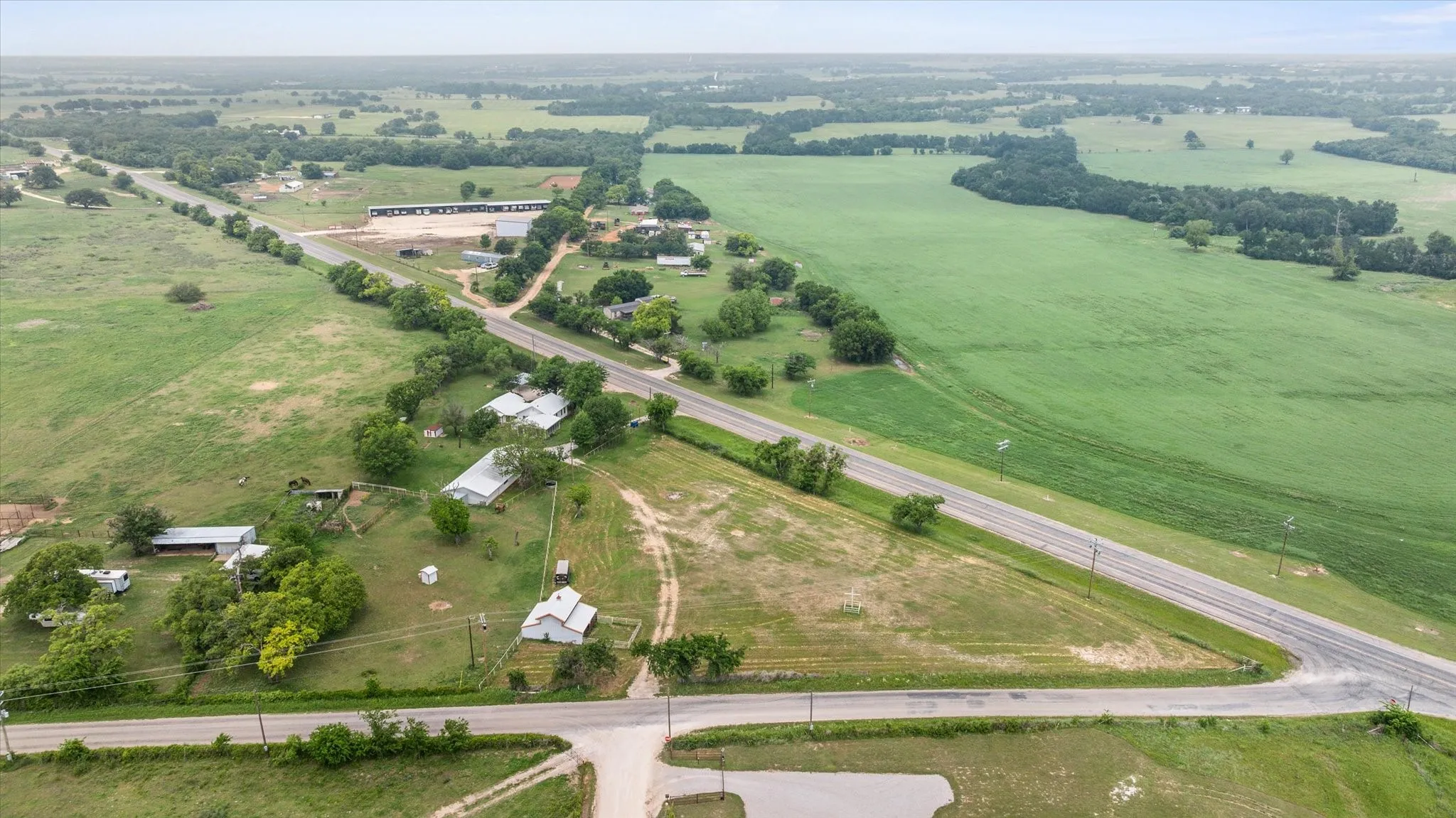 Single Family Residence For Sale in Erath County , 11755 W FM 8, Stephenville, Texas 76401, 4 Bedroom, 2 Bathroom, 3 Garage spaces, 1,968 Sqft, built in 1920, mls#21326968, Real Estate Agent in Stephenville, Homes For Sale in Erath county, Homes For Sale in Stephenville, Realtor in Stephenville Texas, Real Estate Brokerage Independent Realty Texas, Luminita Cordes Realtor