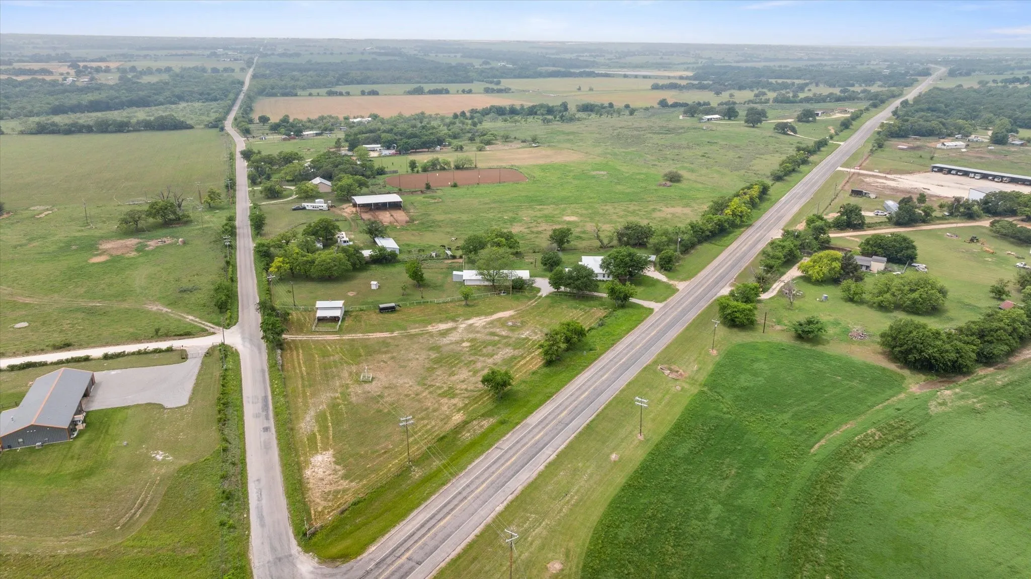 Single Family Residence For Sale in Erath County , 11755 W FM 8, Stephenville, Texas 76401, 4 Bedroom, 2 Bathroom, 3 Garage spaces, 1,968 Sqft, built in 1920, mls#21326968, Real Estate Agent in Stephenville, Homes For Sale in Erath county, Homes For Sale in Stephenville, Realtor in Stephenville Texas, Real Estate Brokerage Independent Realty Texas, Luminita Cordes Realtor