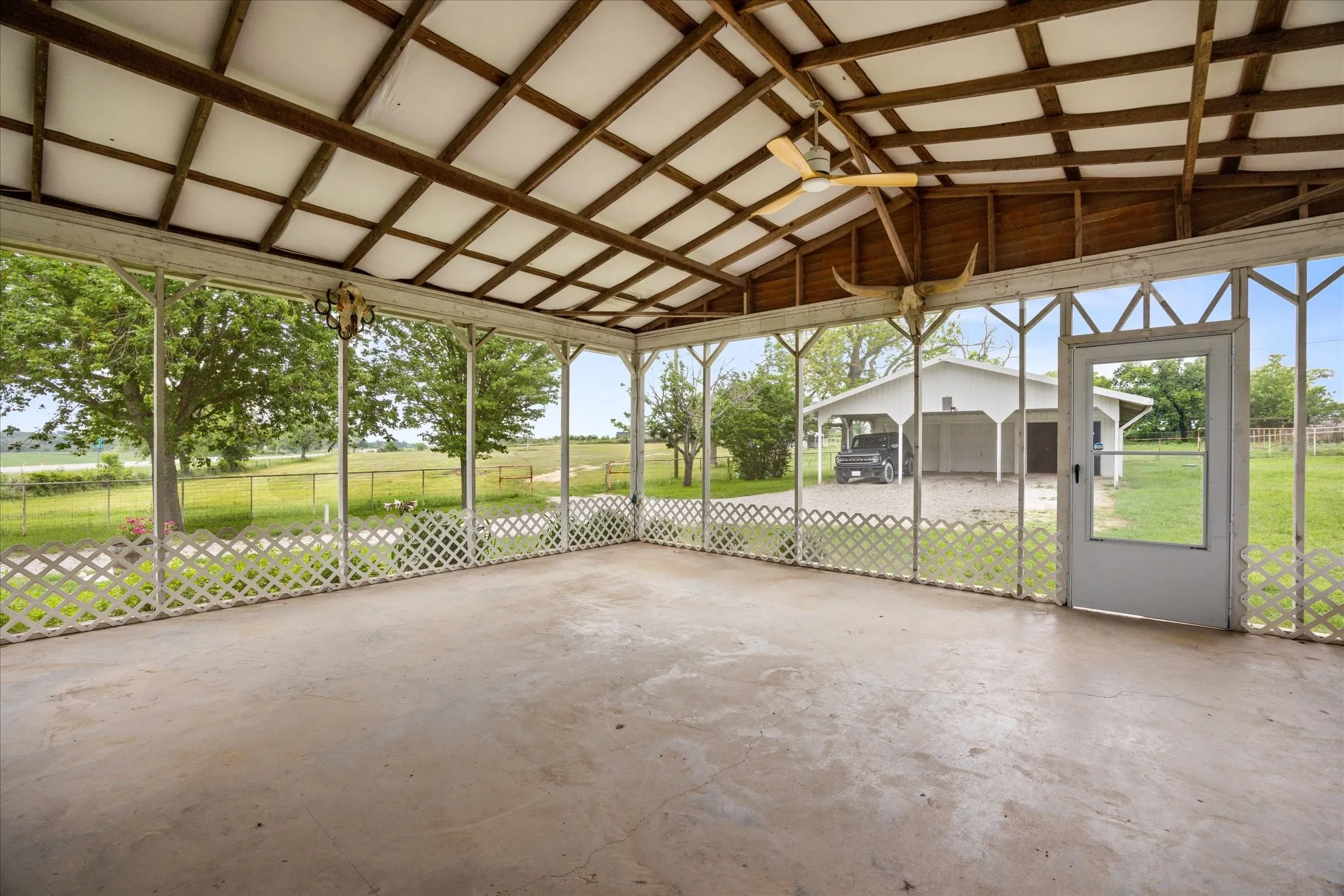 Single Family Residence For Sale in Erath County , 11755 W FM 8, Stephenville, Texas 76401, 4 Bedroom, 2 Bathroom, 3 Garage spaces, 1,968 Sqft, built in 1920, mls#21326968, Real Estate Agent in Stephenville, Homes For Sale in Erath county, Homes For Sale in Stephenville, Realtor in Stephenville Texas, Real Estate Brokerage Independent Realty Texas, Luminita Cordes Realtor