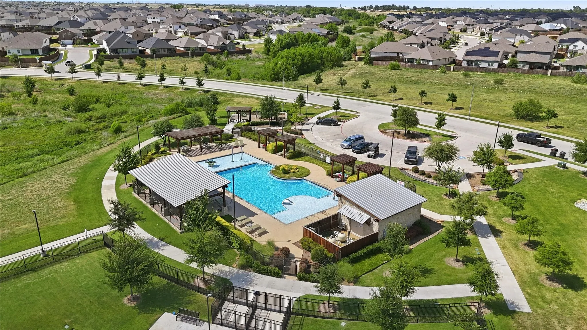 Single Family Residence For Sale in Tarrant County , 10533 Big Lagoon Drive, Fort Worth, Texas 76179, 4 Bedroom, 3 Bathroom, 2 Garage spaces, 2,251 Sqft, built in 2021, mls#21326867, Real Estate Agent in Fort Worth, Homes For Sale in Tarrant county, Homes For Sale in Fort Worth, Realtor in Fort Worth Texas, Real Estate Brokerage Independent Realty Texas, Luminita Cordes Realtor