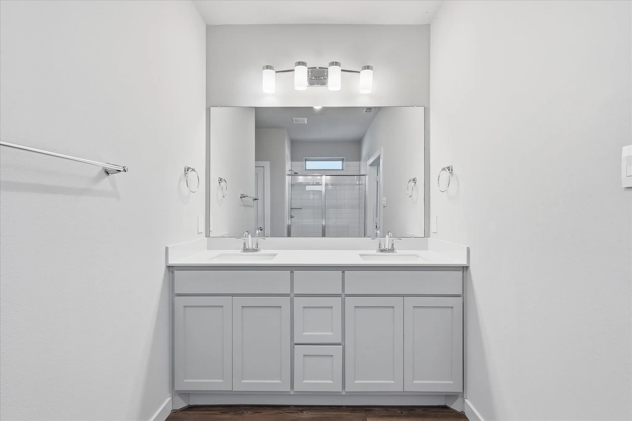 Single Family Residence For Sale in Tarrant County , 10533 Big Lagoon Drive, Fort Worth, Texas 76179, 4 Bedroom, 3 Bathroom, 2 Garage spaces, 2,251 Sqft, built in 2021, mls#21326867, Real Estate Agent in Fort Worth, Homes For Sale in Tarrant county, Homes For Sale in Fort Worth, Realtor in Fort Worth Texas, Real Estate Brokerage Independent Realty Texas, Luminita Cordes Realtor