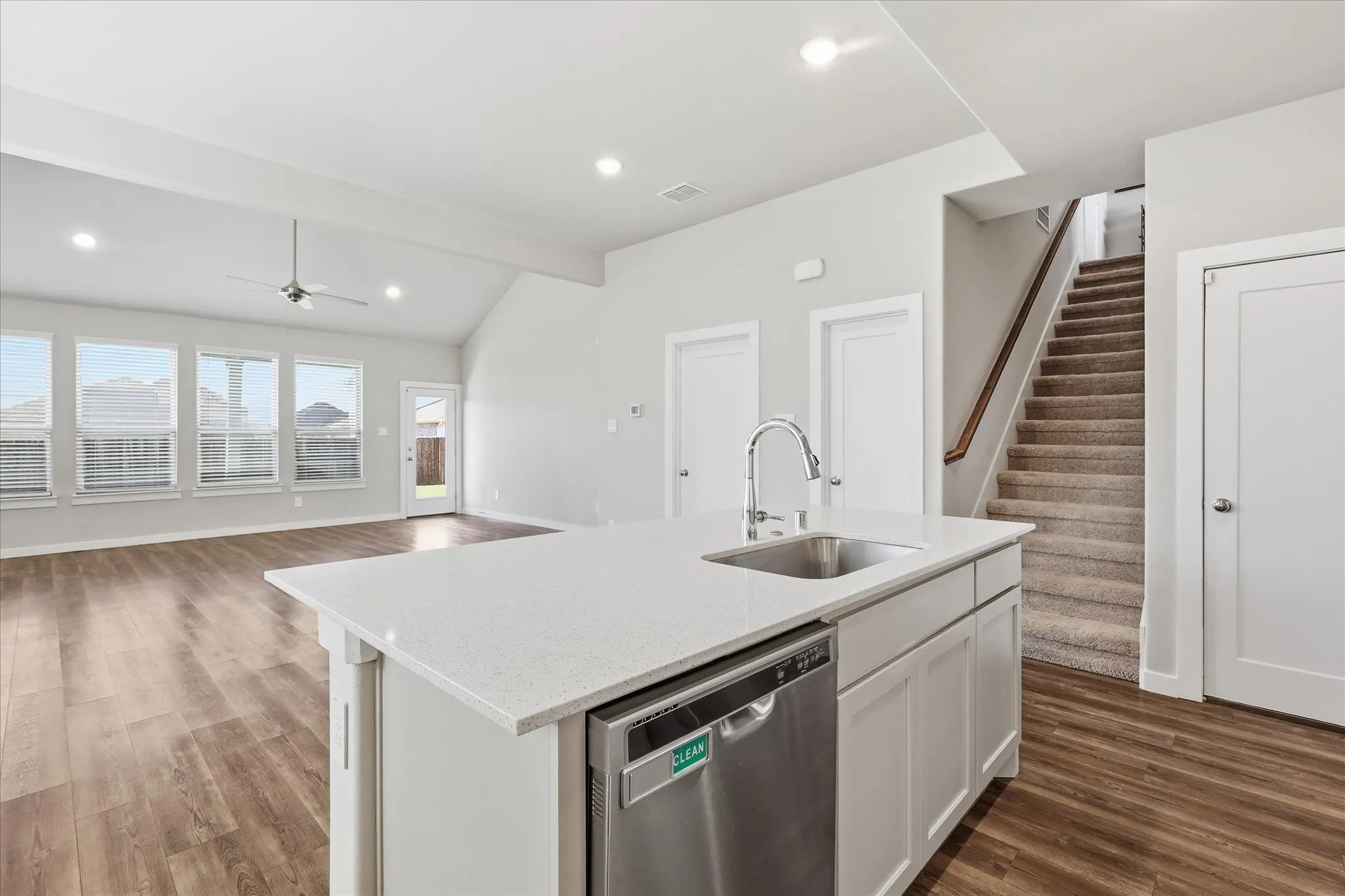Single Family Residence For Sale in Tarrant County , 10533 Big Lagoon Drive, Fort Worth, Texas 76179, 4 Bedroom, 3 Bathroom, 2 Garage spaces, 2,251 Sqft, built in 2021, mls#21326867, Real Estate Agent in Fort Worth, Homes For Sale in Tarrant county, Homes For Sale in Fort Worth, Realtor in Fort Worth Texas, Real Estate Brokerage Independent Realty Texas, Luminita Cordes Realtor