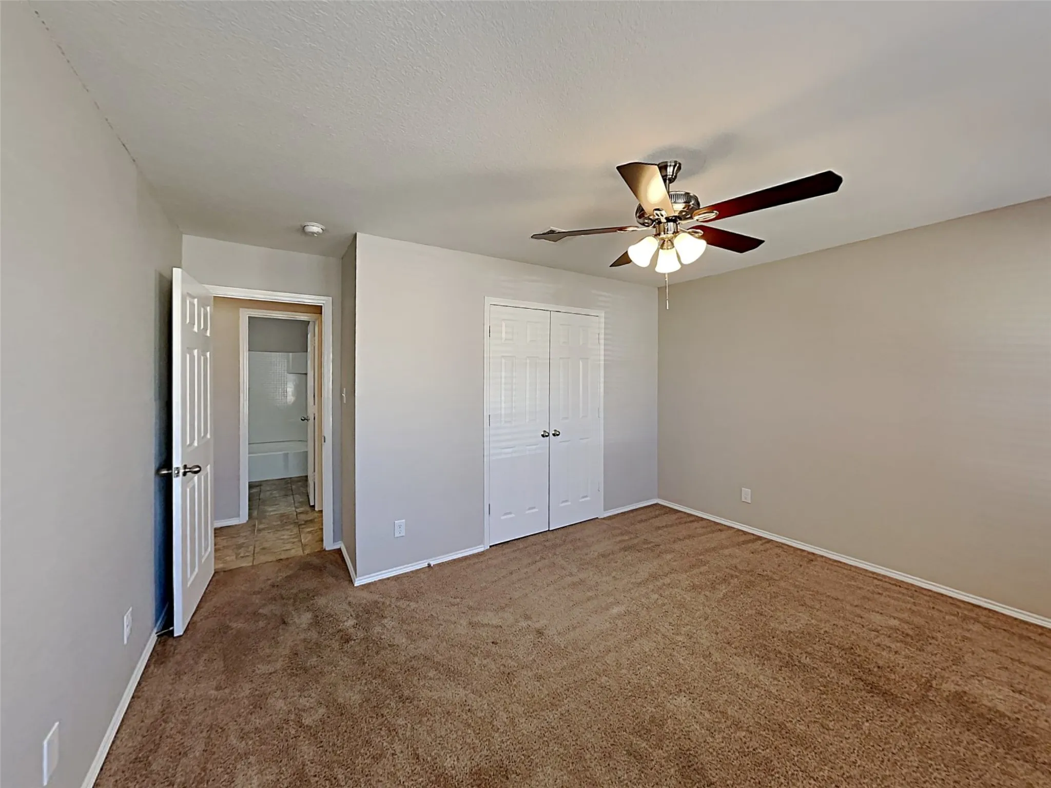Single Family Residence For Rent in Tarrant County , 632 Hutchins Drive, Crowley, Texas 76036, 3 Bedroom, 2 Bathroom, 2 Garage spaces, 1,815 Sqft, built in 2014, mls#21327027, Real Estate Agent in Crowley, Homes For Rent in Tarrant county, Homes For Rent in Crowley, Realtor in Crowley Texas, Real Estate Brokerage Independent Realty Texas, Luminita Cordes Realtor